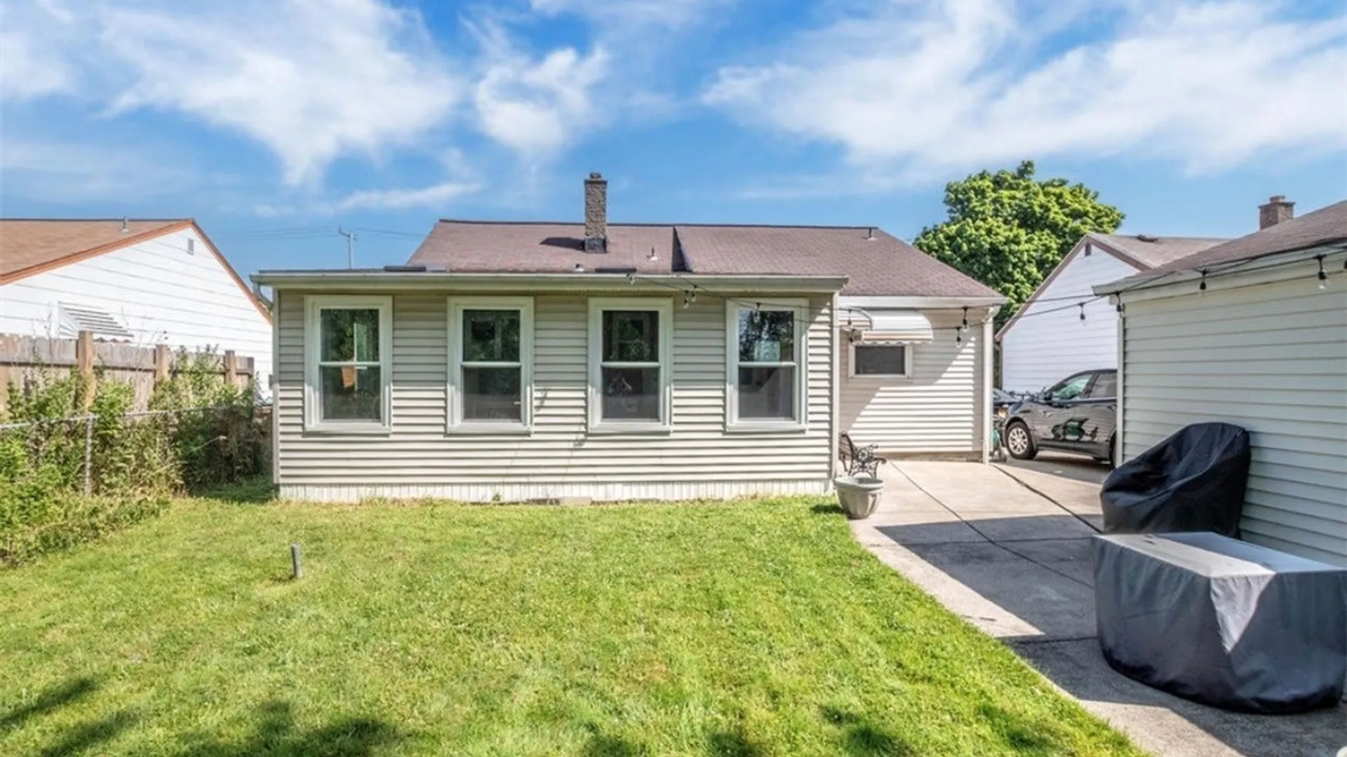 Property at 425 Cherokee Drive, Cheektowaga, NY 14225 28