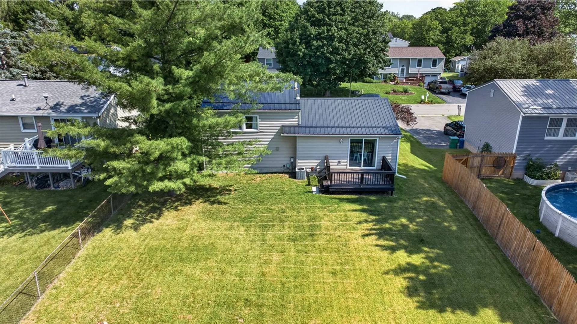 Property at 5759 Wishing Well Lane, Farmington, NY 14425 8