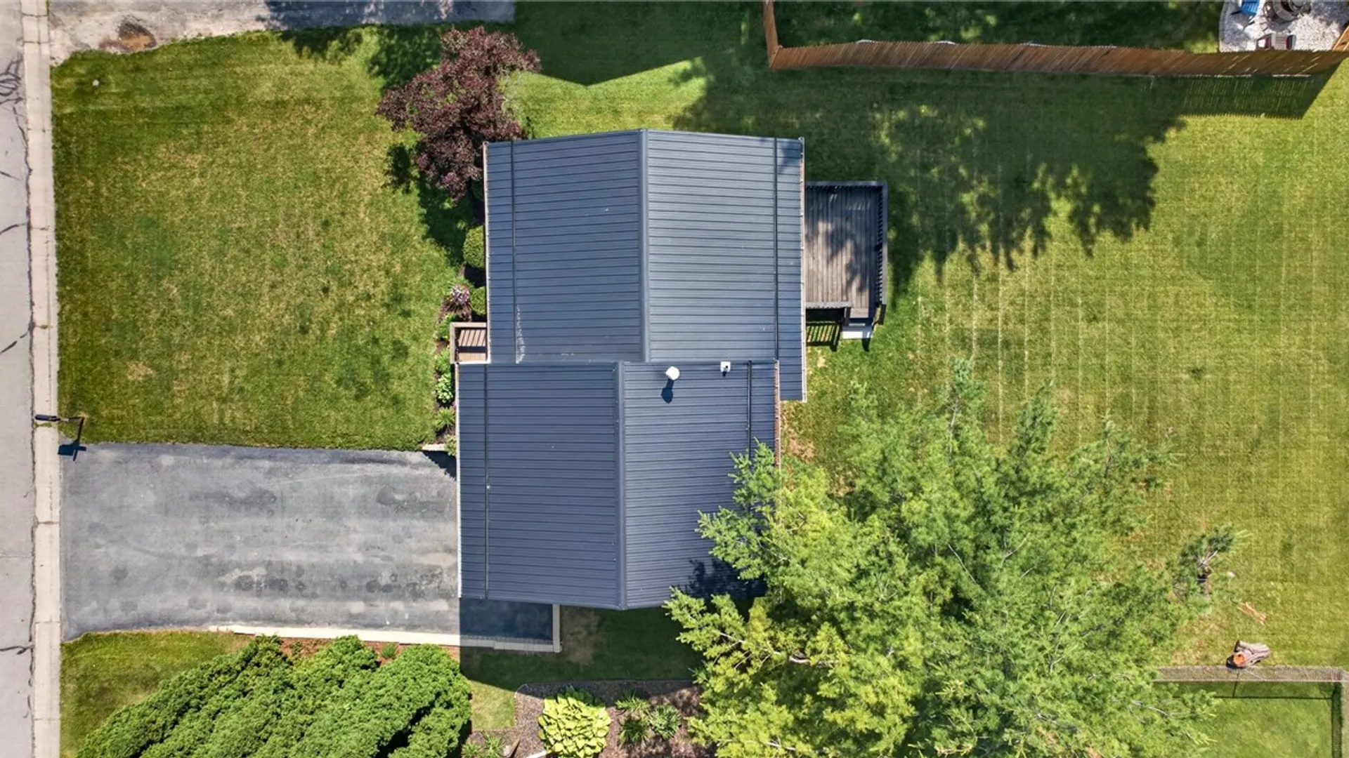 Property at 5759 Wishing Well Lane, Farmington, NY 14425 9