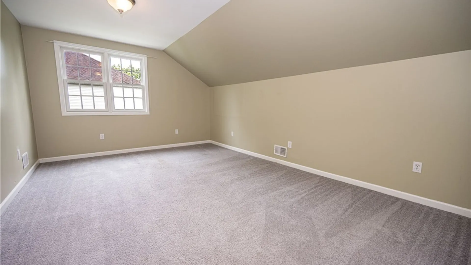 Property at 45 Sunset Creek Drive, West Seneca, NY 14224 21