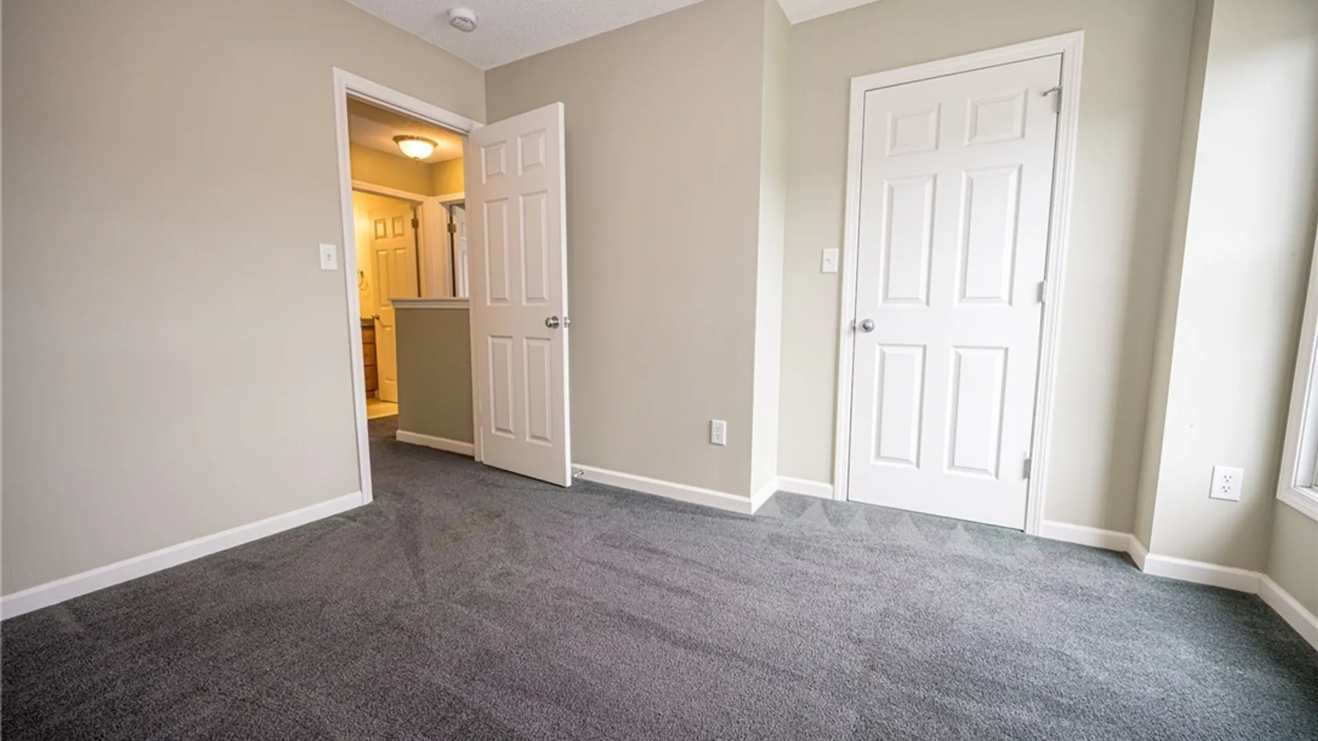 Property at 45 Sunset Creek Drive, West Seneca, NY 14224 27