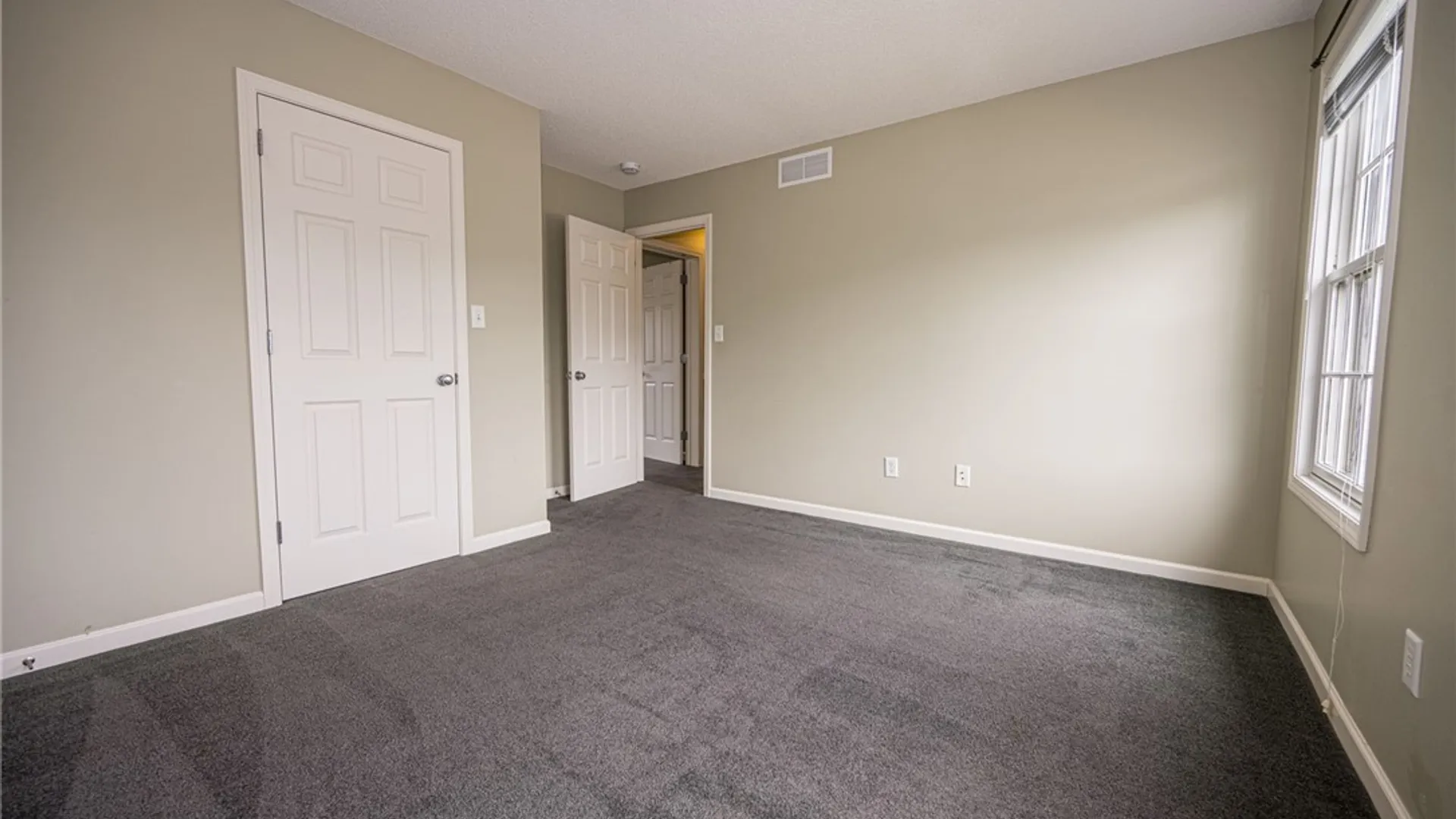 Property at 45 Sunset Creek Drive, West Seneca, NY 14224 30