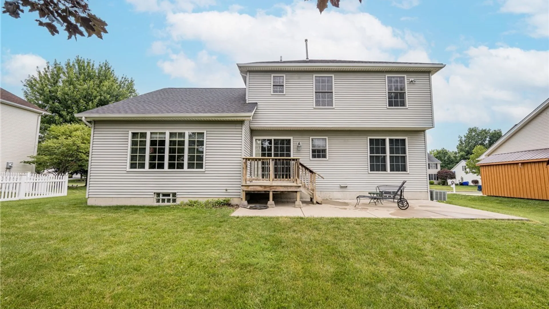 Property at 45 Sunset Creek Drive, West Seneca, NY 14224 46