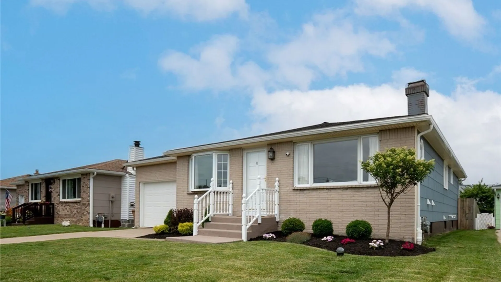 Property at 48 Castlewood Drive, Cheektowaga, NY 14227 3