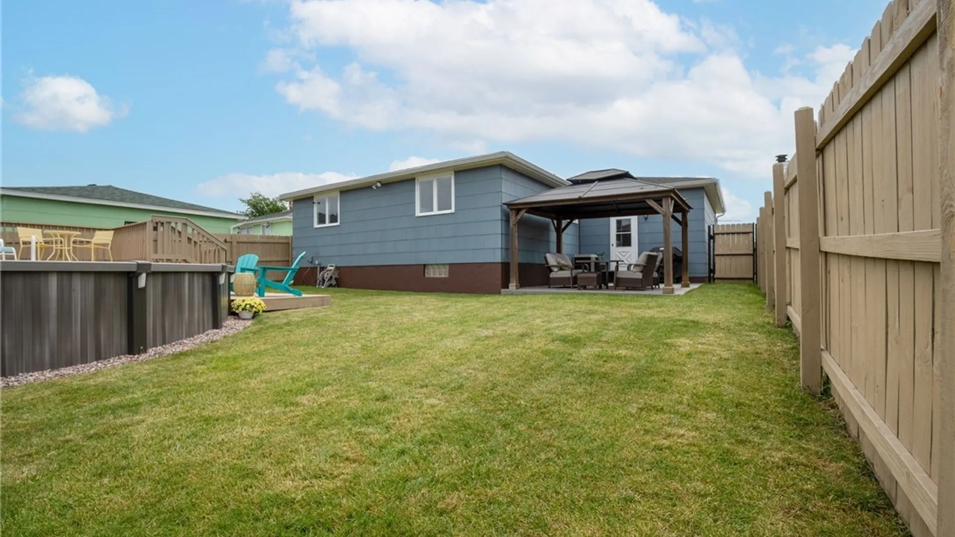 Property at 48 Castlewood Drive, Cheektowaga, NY 14227 6