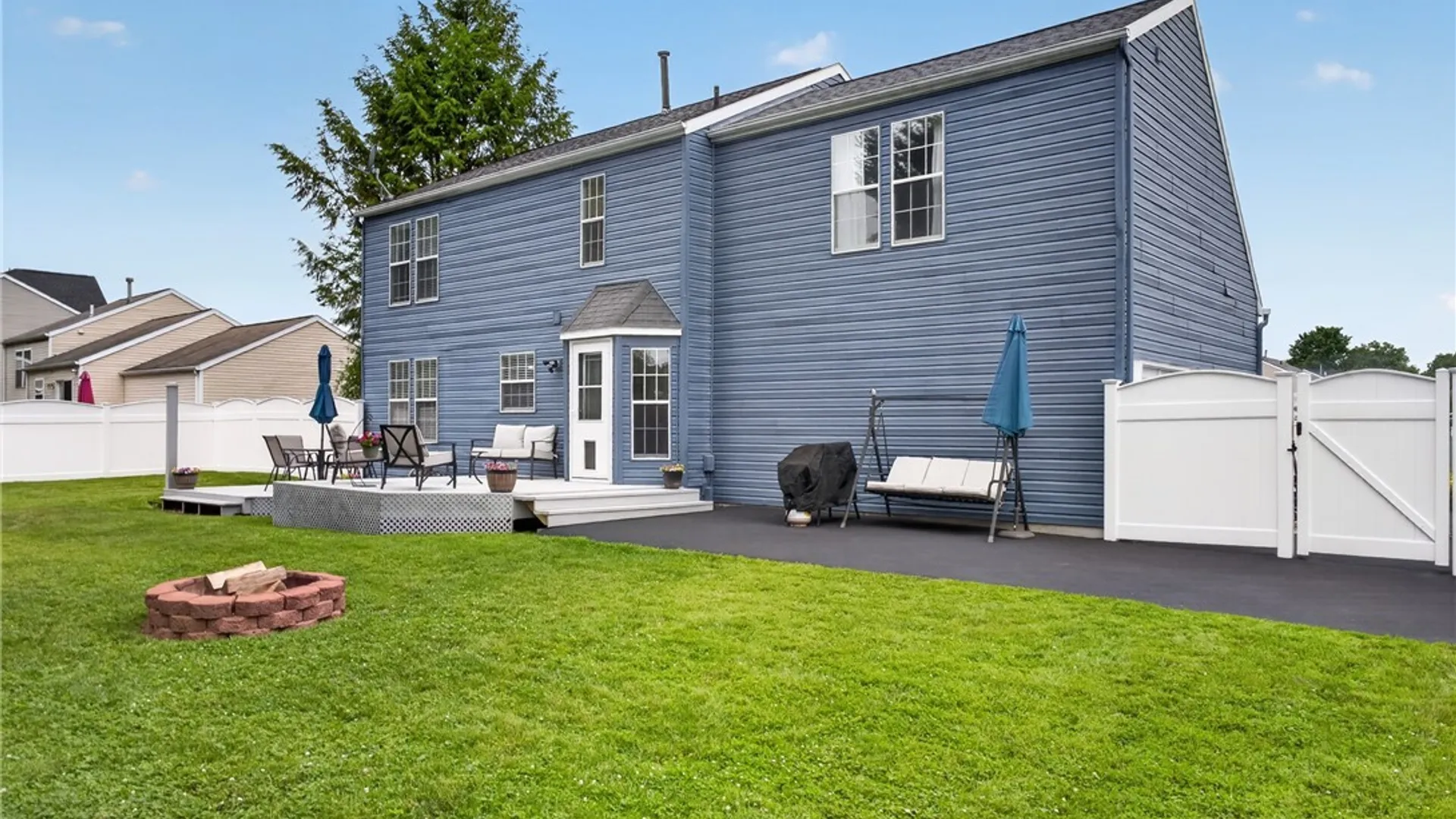 Property at 5000 Dongara Ln, Clay, NY 13041 42