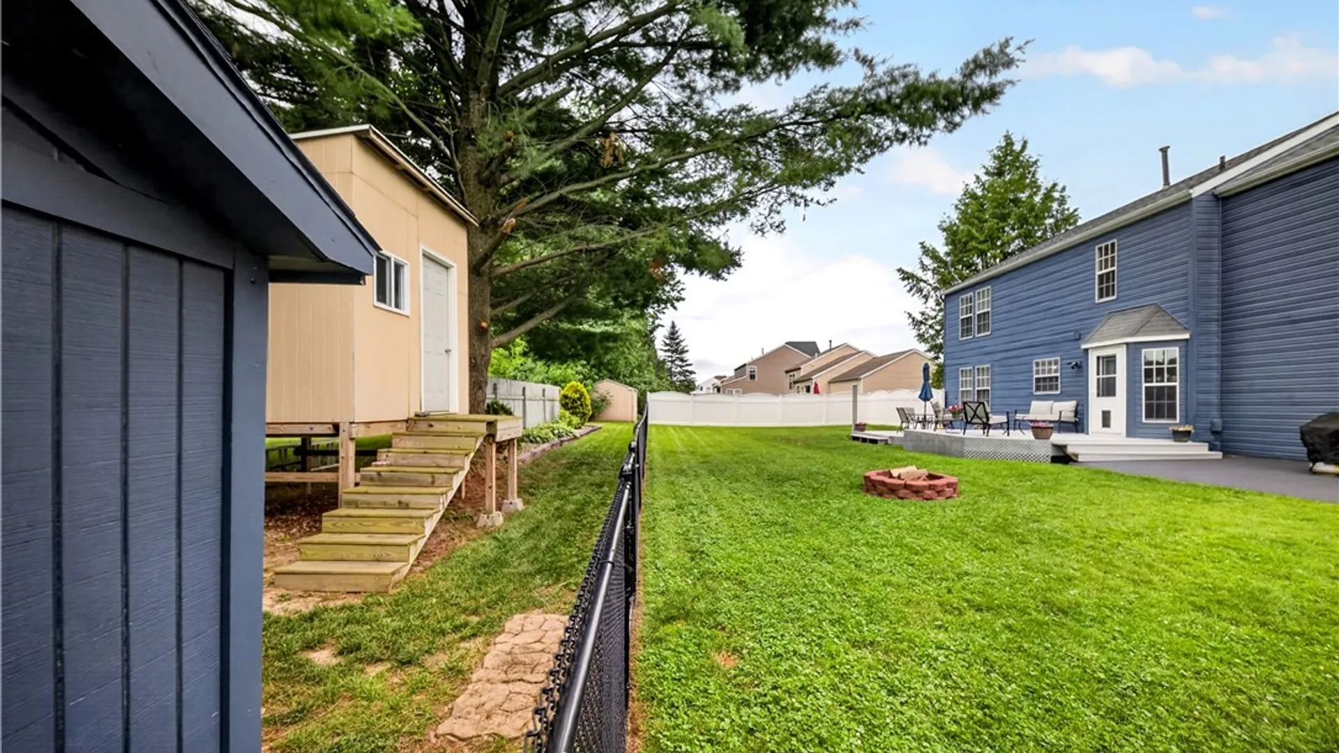 Property at 5000 Dongara Ln, Clay, NY 13041 46