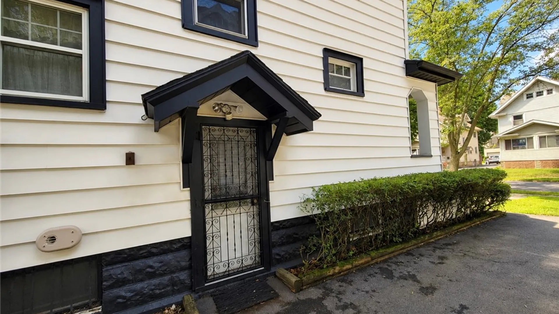 Property at 179 Roxborough Road, Rochester, NY 14619 35