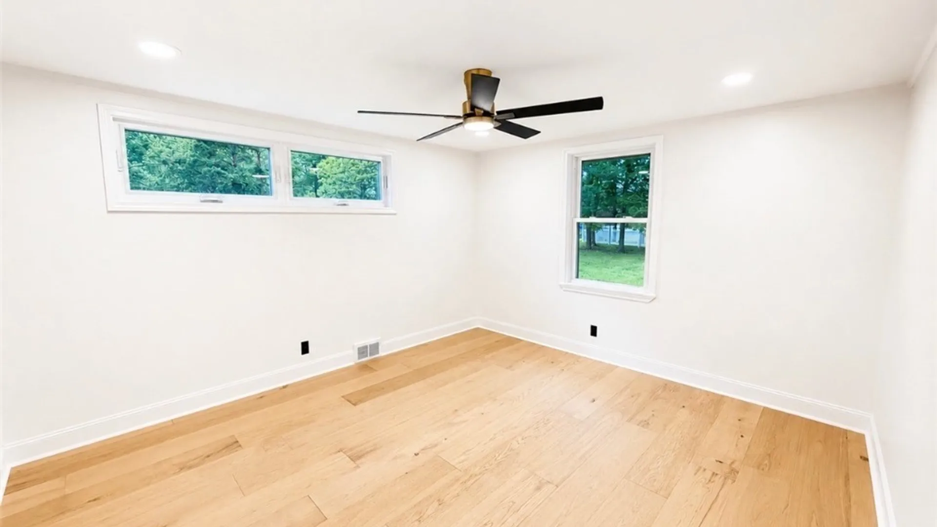 Property at 6921 Bear Ridge Road, Pendleton, NY 14120 34