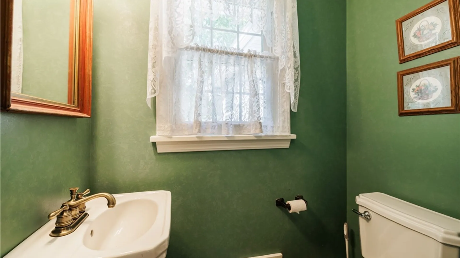 Property at 37 Heatherwood Road, Perinton, NY 14450 14