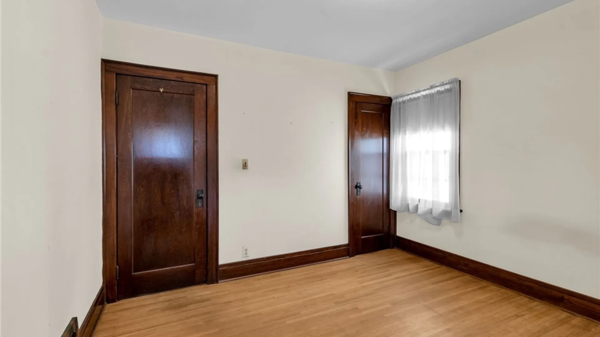 Property at 136 Lincoln Boulevard, Tonawanda, NY 14217 16
