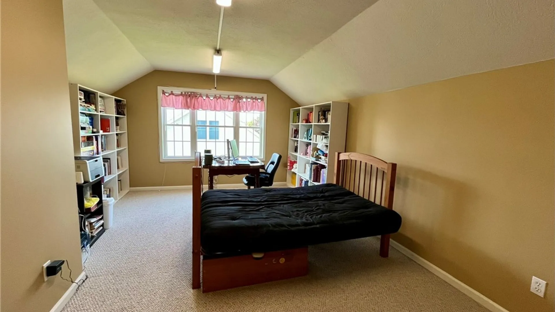 Property at 6872 Chestnut Hill, Victor, NY 14564 13