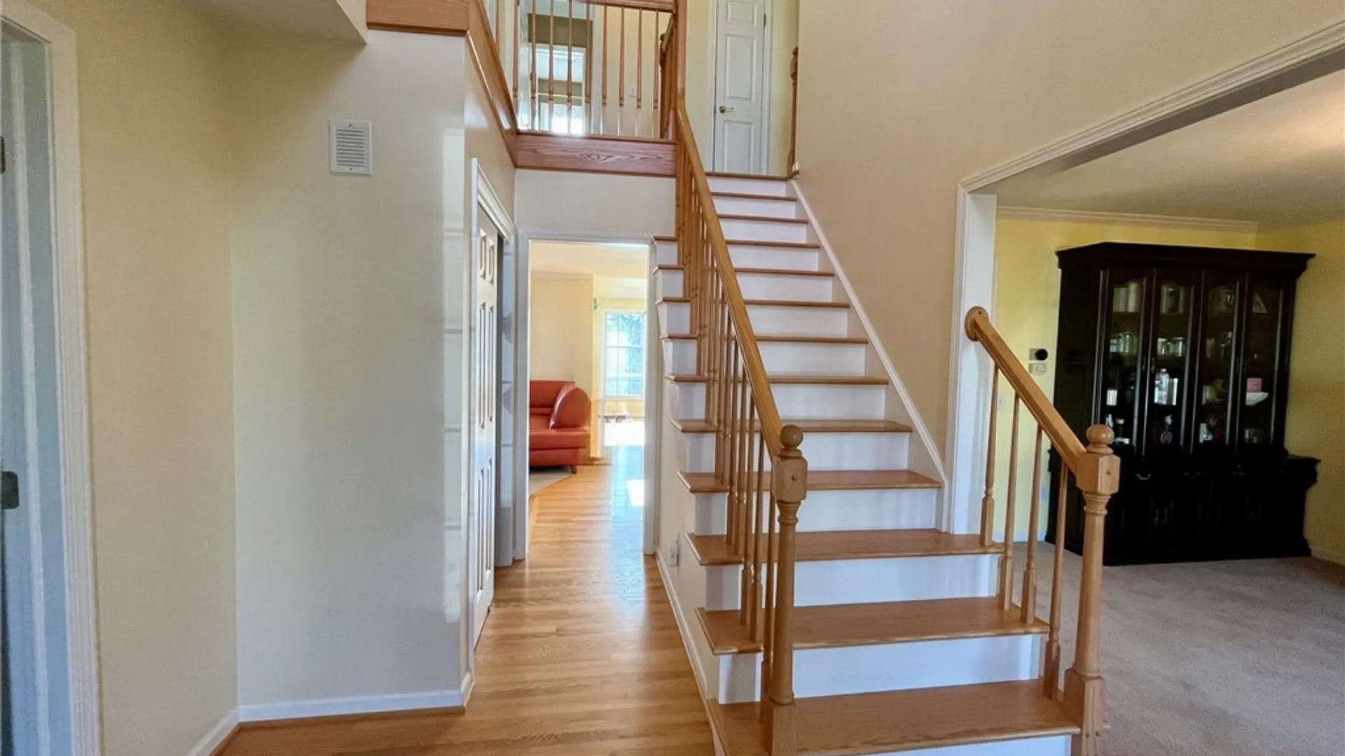 Property at 6872 Chestnut Hill, Victor, NY 14564 3