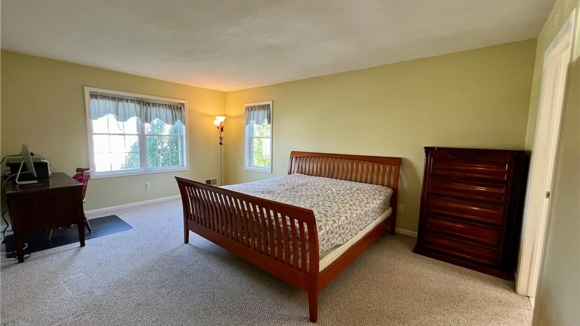Property at 6872 Chestnut Hill, Victor, NY 14564 9