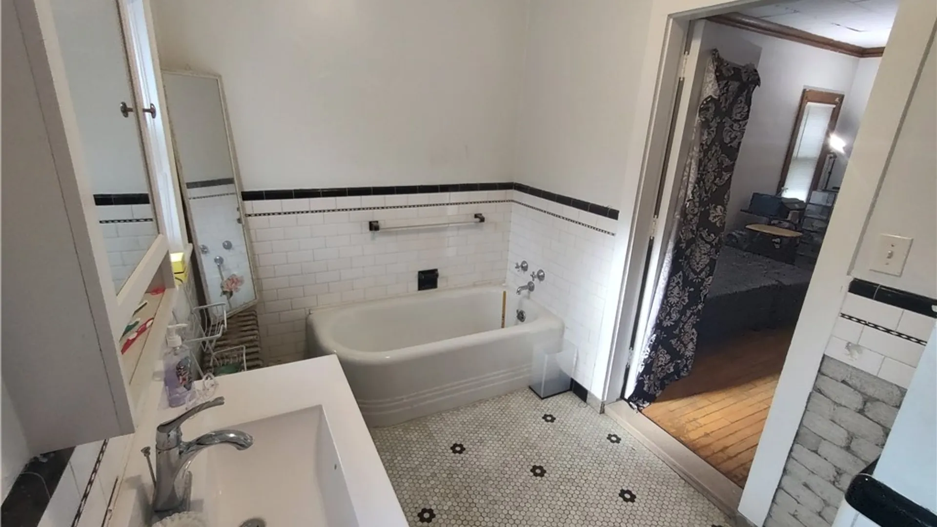 Property at 29 Hillcrest Street, Rochester, NY 14609 14