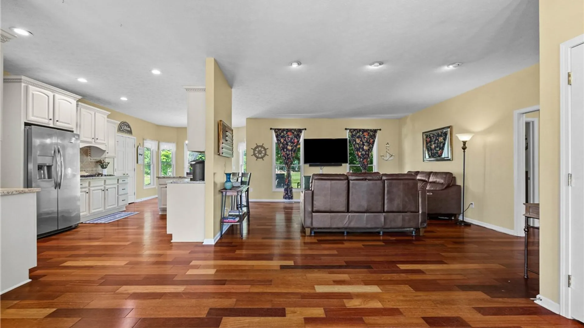 Property at 1886 Surrey Crossing, Ontario, NY 14519 14