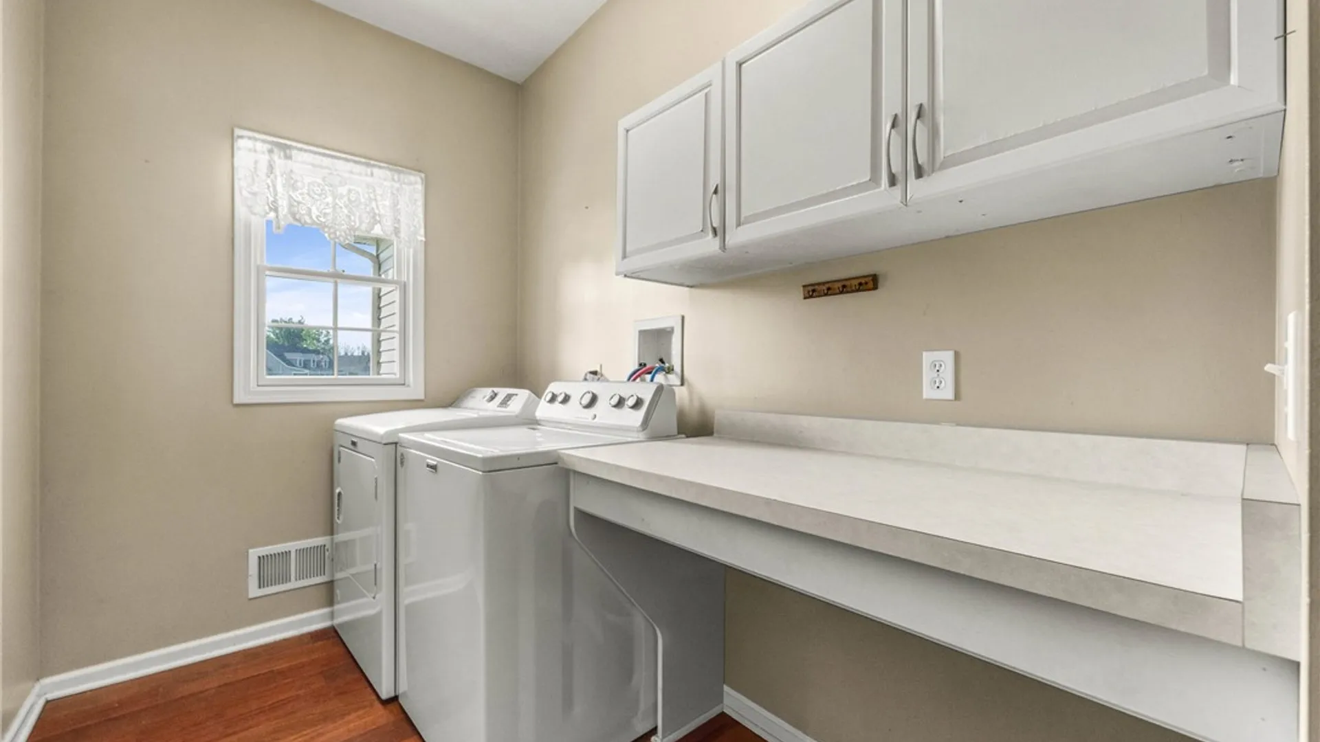 Property at 1886 Surrey Crossing, Ontario, NY 14519 30