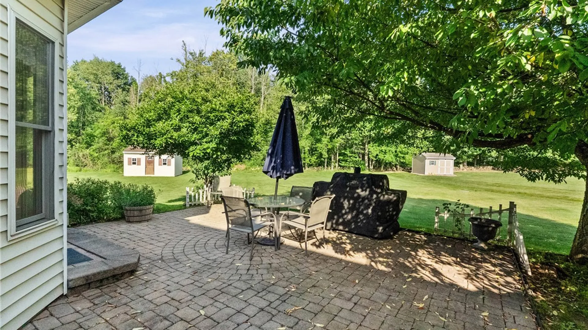 Property at 1886 Surrey Crossing, Ontario, NY 14519 44