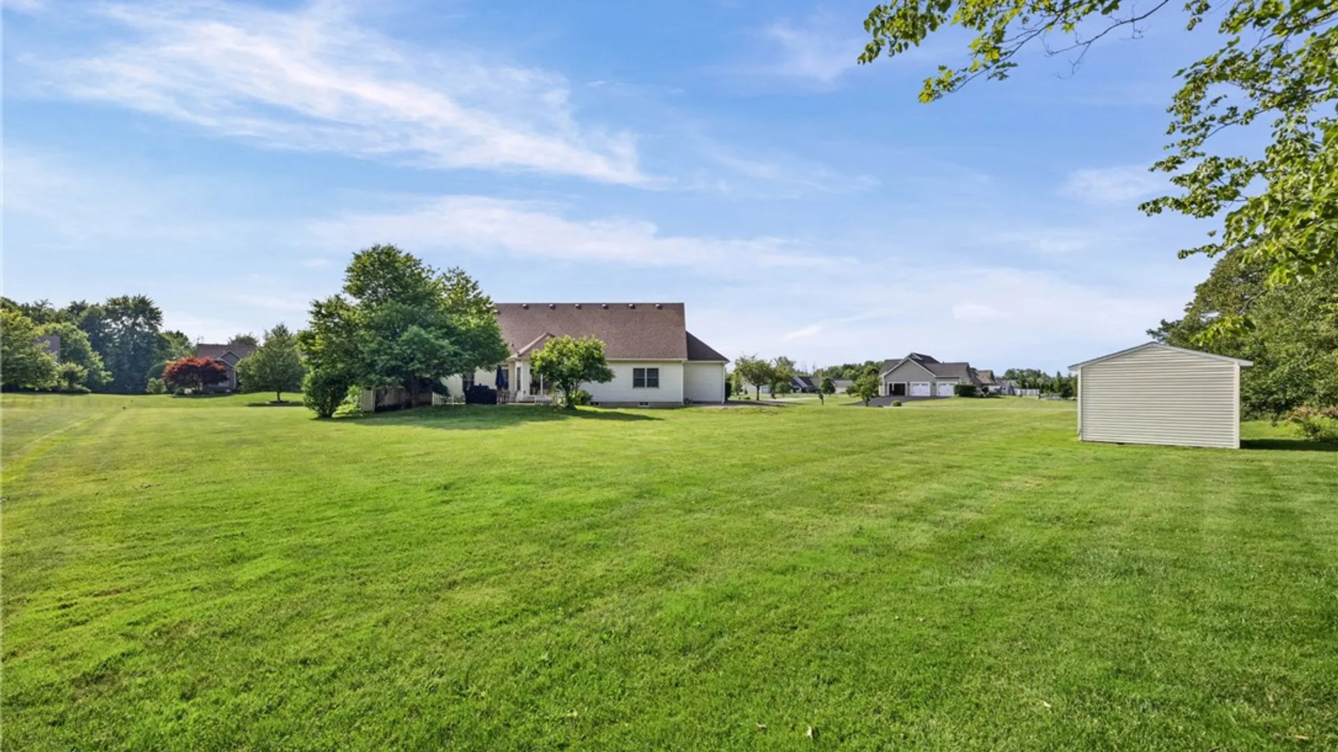 Property at 1886 Surrey Crossing, Ontario, NY 14519 50