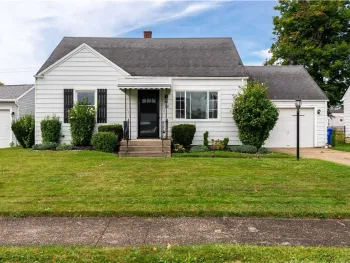 Property at 28 Singer Drive, West Seneca, NY 14224