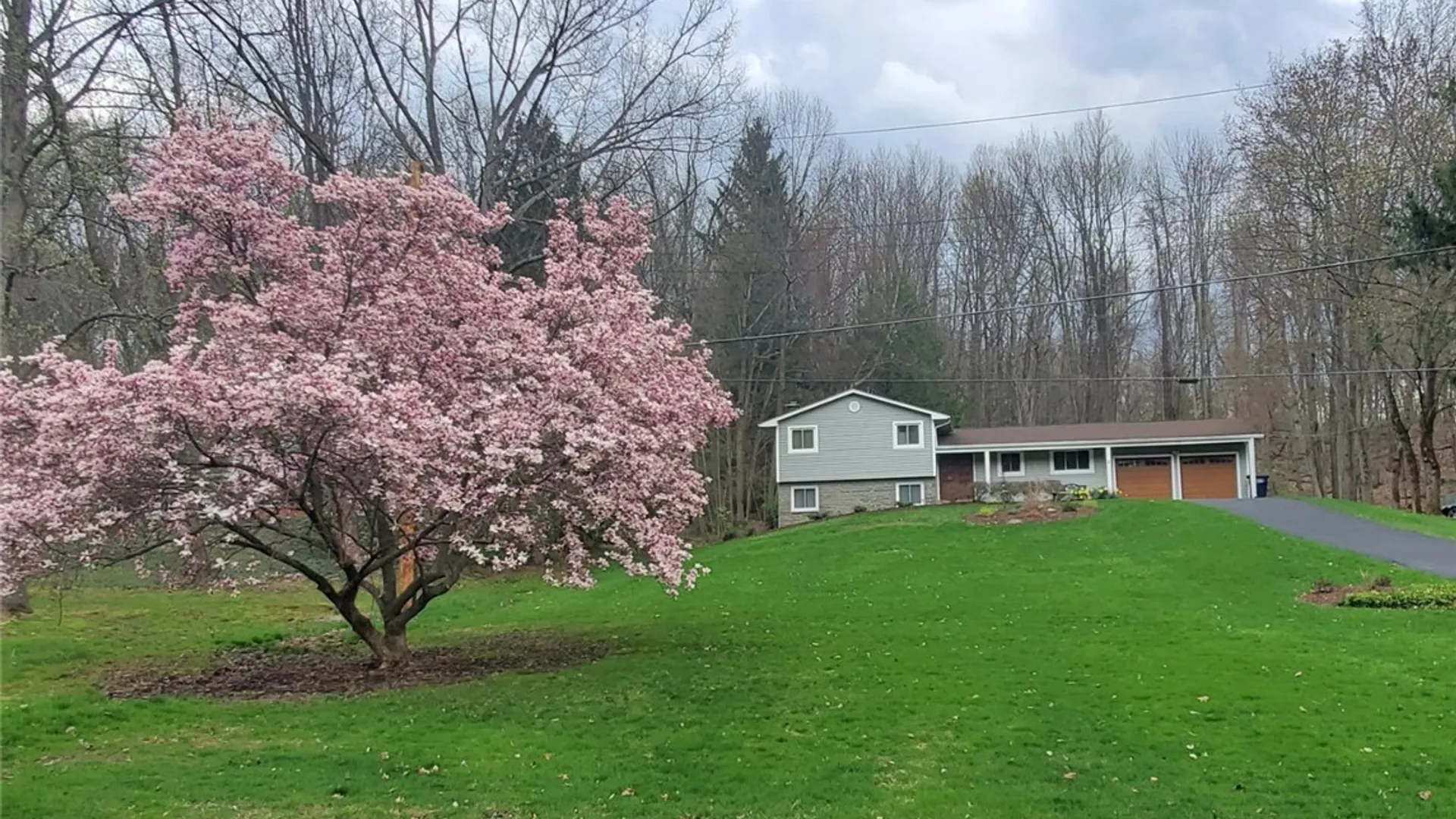 Property at 24 Little Spring Run, Perinton, NY 14450 37