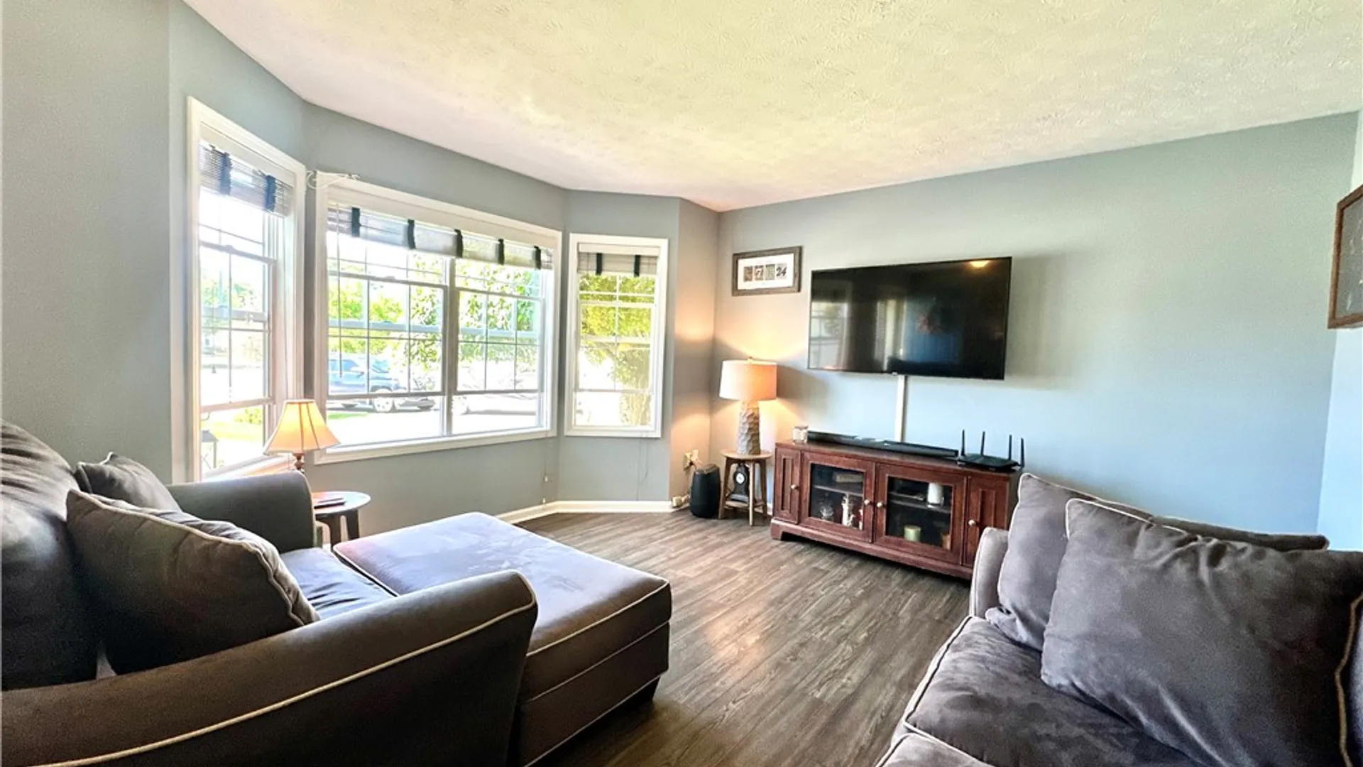 Property at 34 Hale Circle, Greece, NY 14612 14