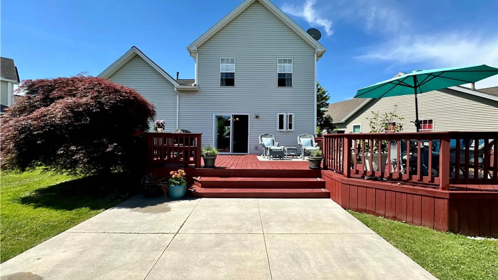 Property at 34 Hale Circle, Greece, NY 14612 24