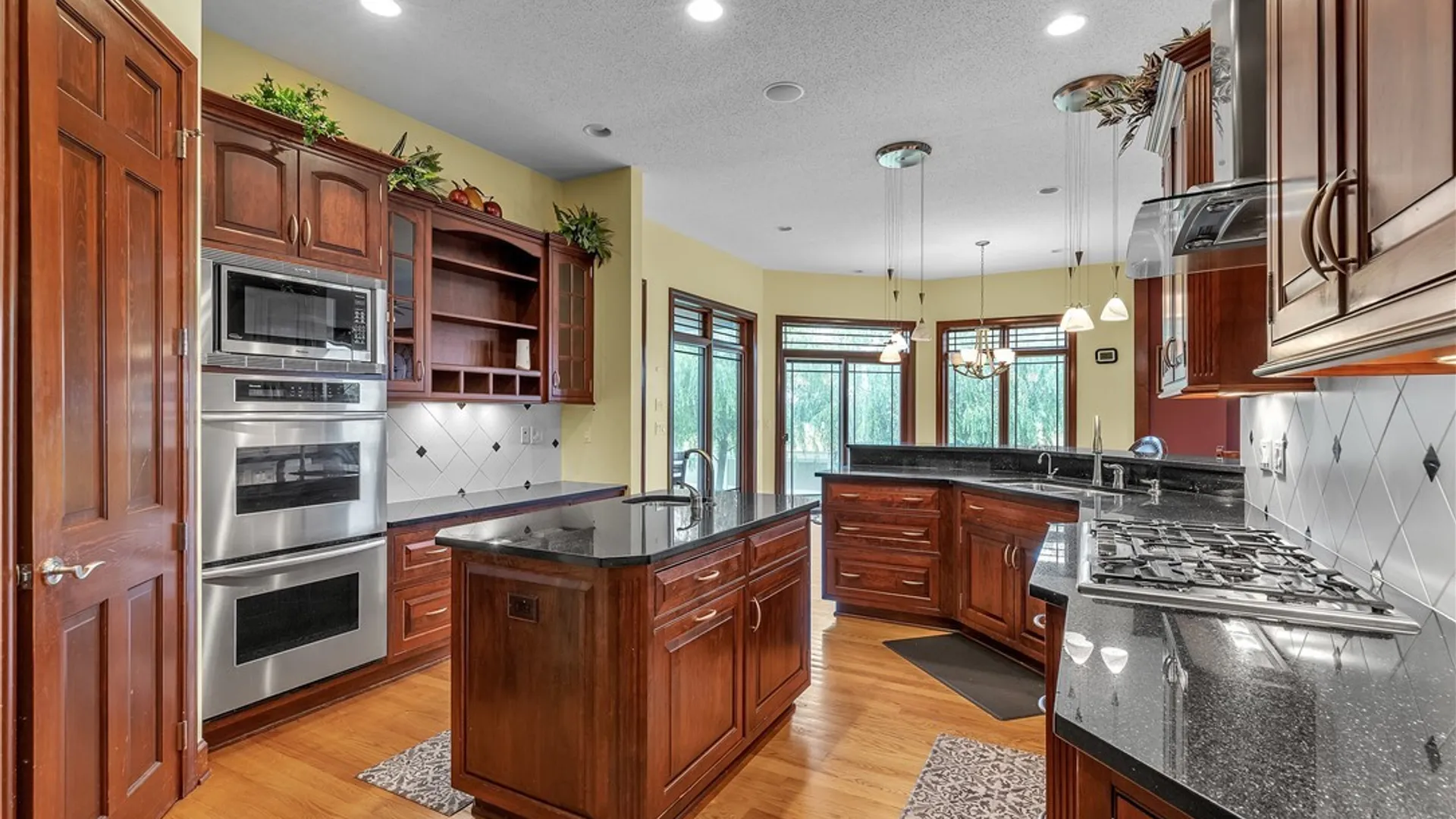 Property at 5460 Pinecrest Drive, Niagara, NY 14094 28