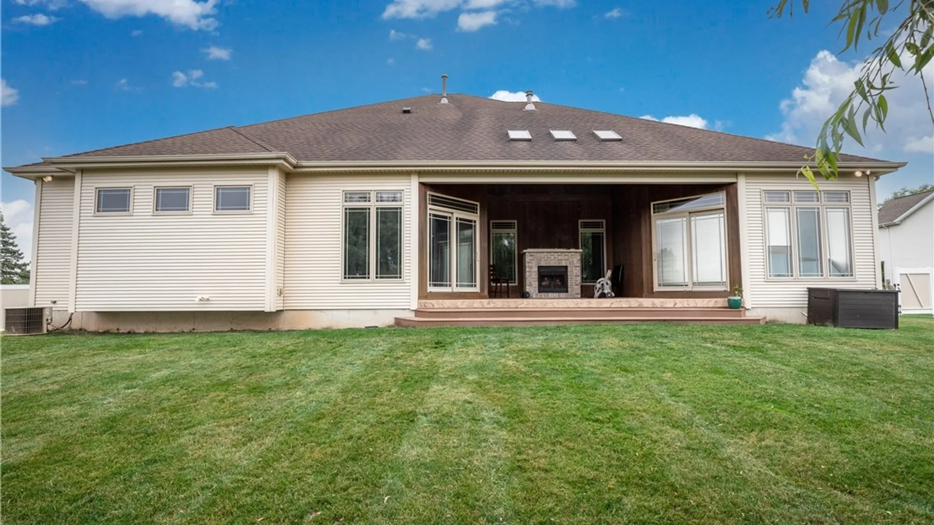 Property at 5460 Pinecrest Drive, Niagara, NY 14094 38
