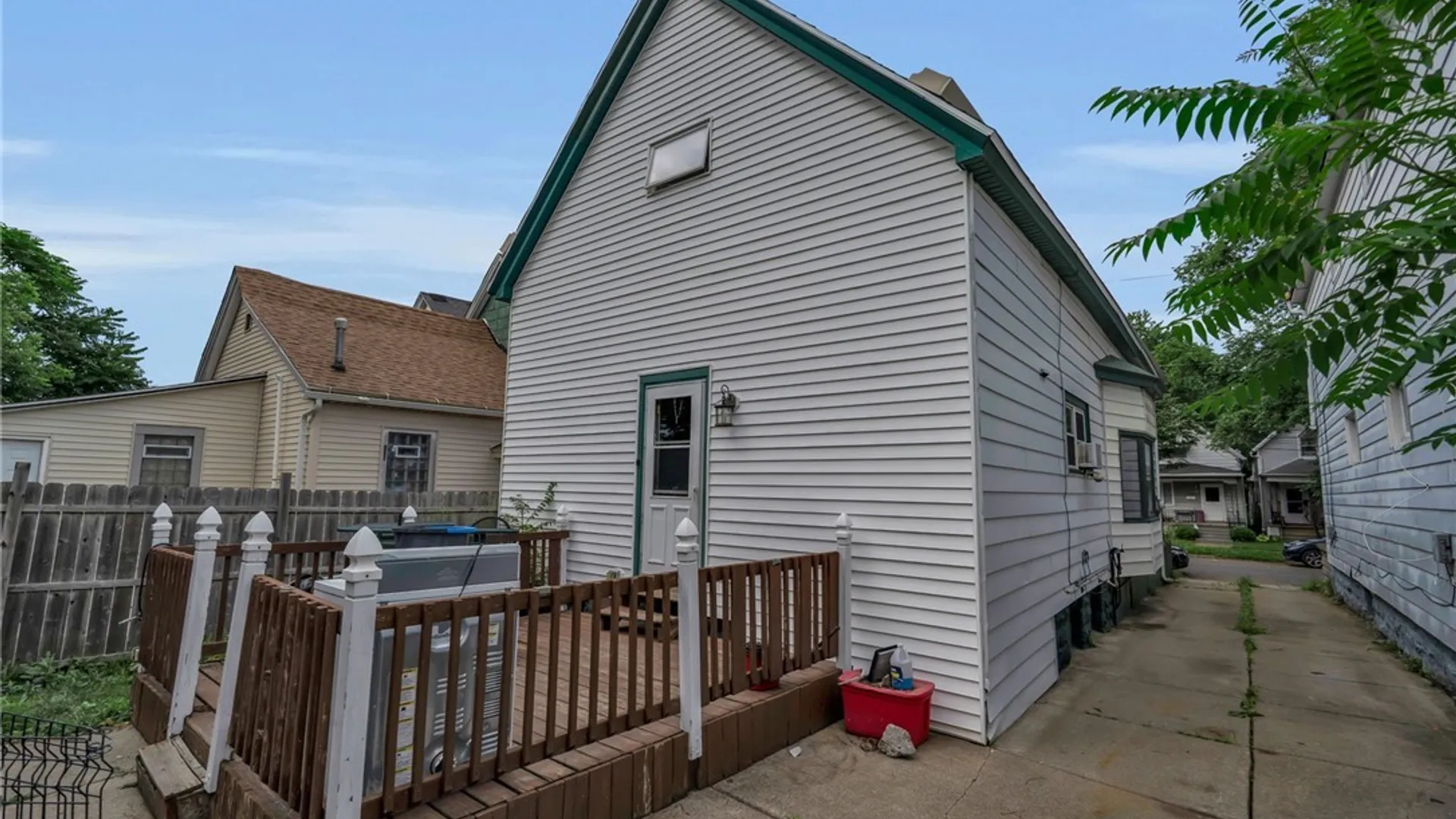 Property at 418 Ideal Street, Buffalo, NY 14206 34