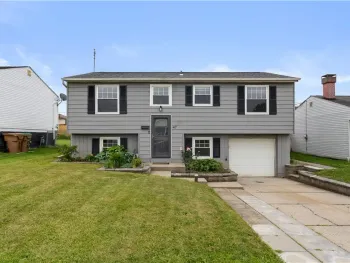 Property at 47 W Toulon Drive, Cheektowaga, NY 14227