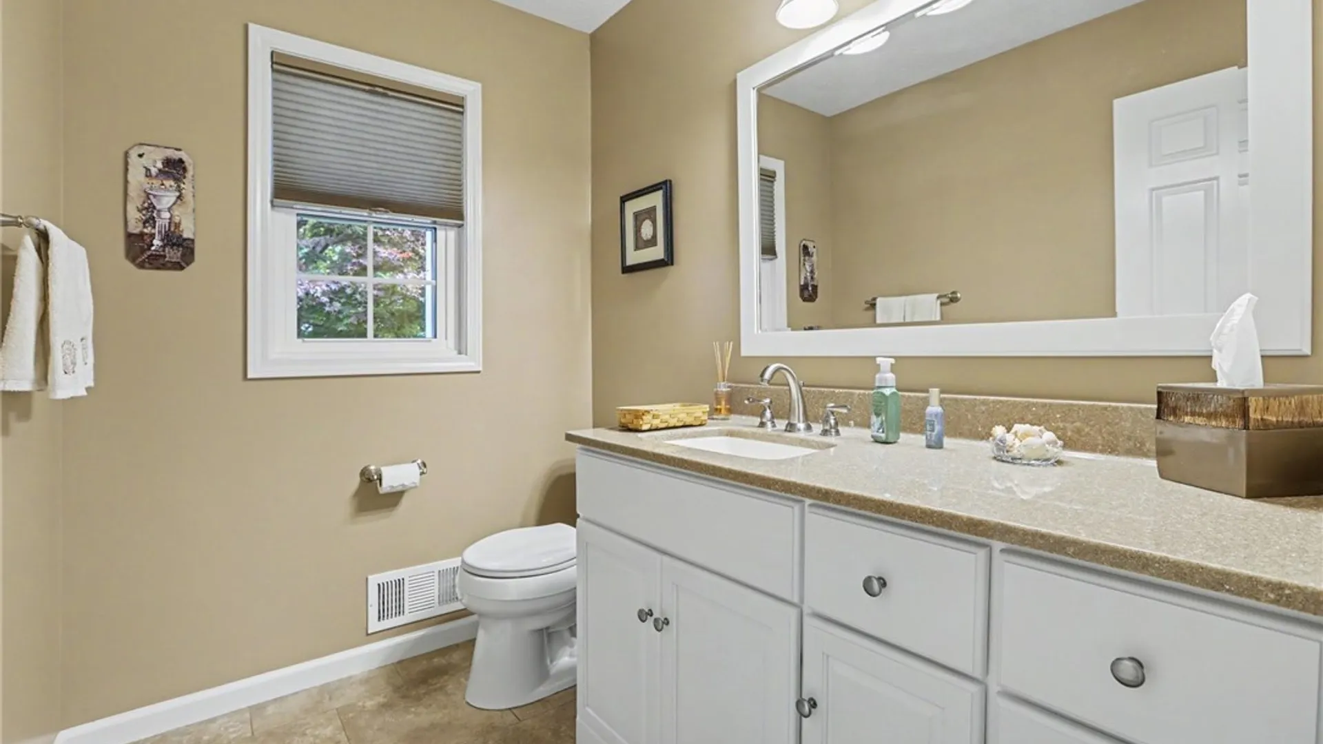 Property at 495 Granger Cir, Webster, NY 14580 13