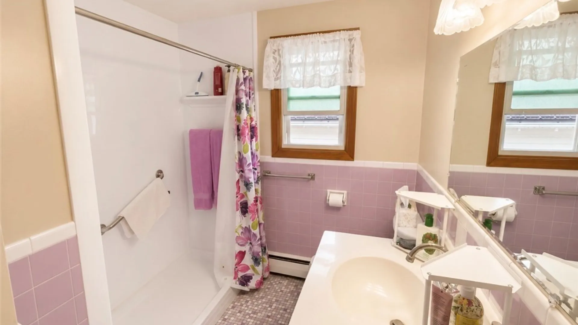 Property at 98 Delaware Rd, Tonawanda, NY 14217 22