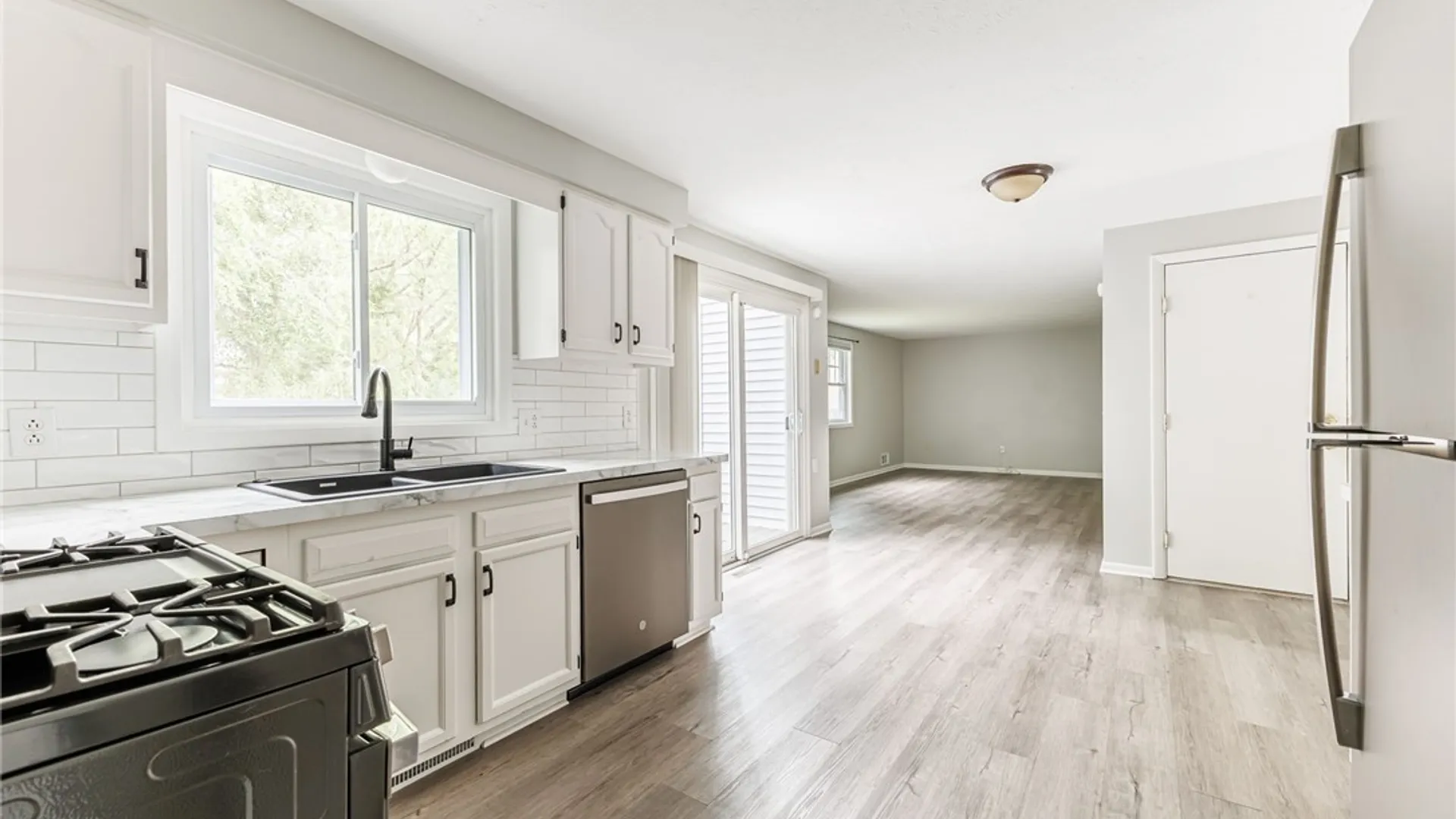 Property at 109 Jackrist Circle, Gates, NY 14606 20