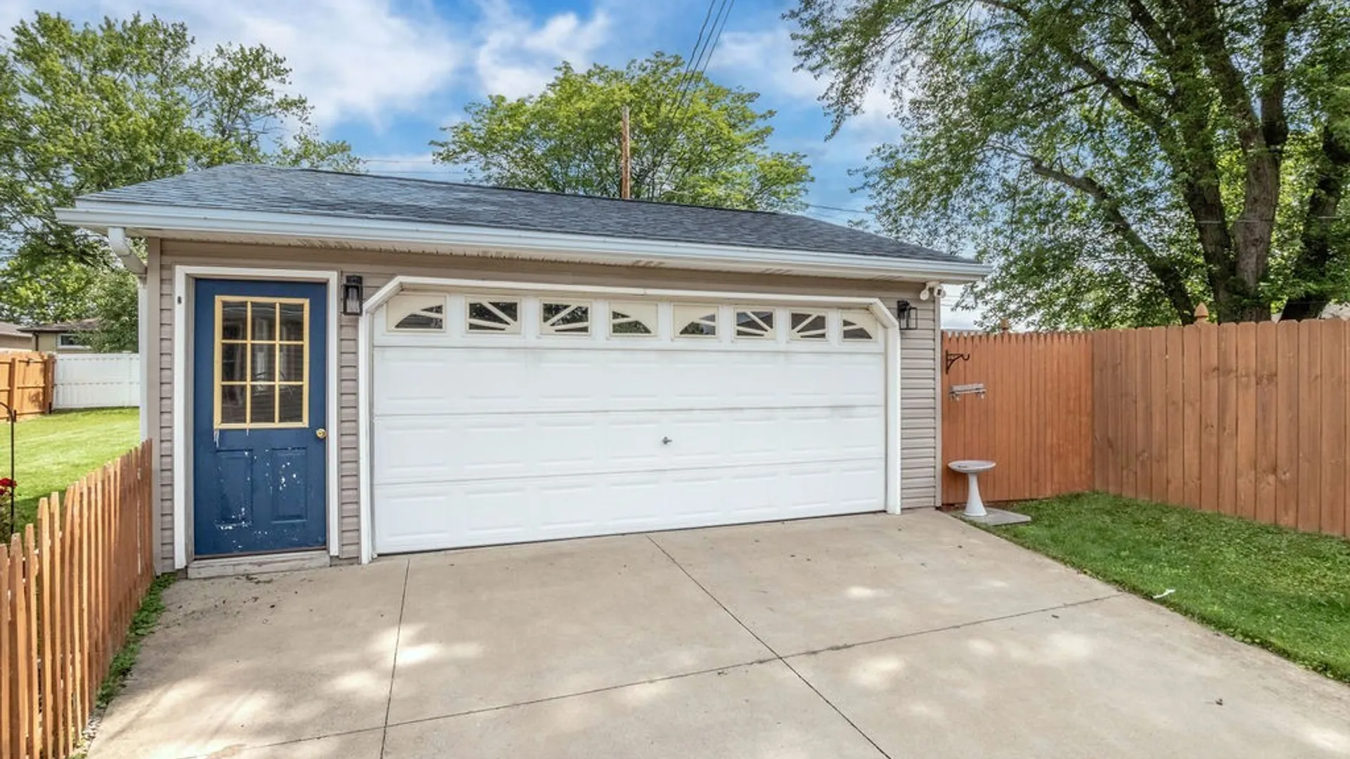 Property at 34 Yorktown Road, Cheektowaga, NY 14225 10