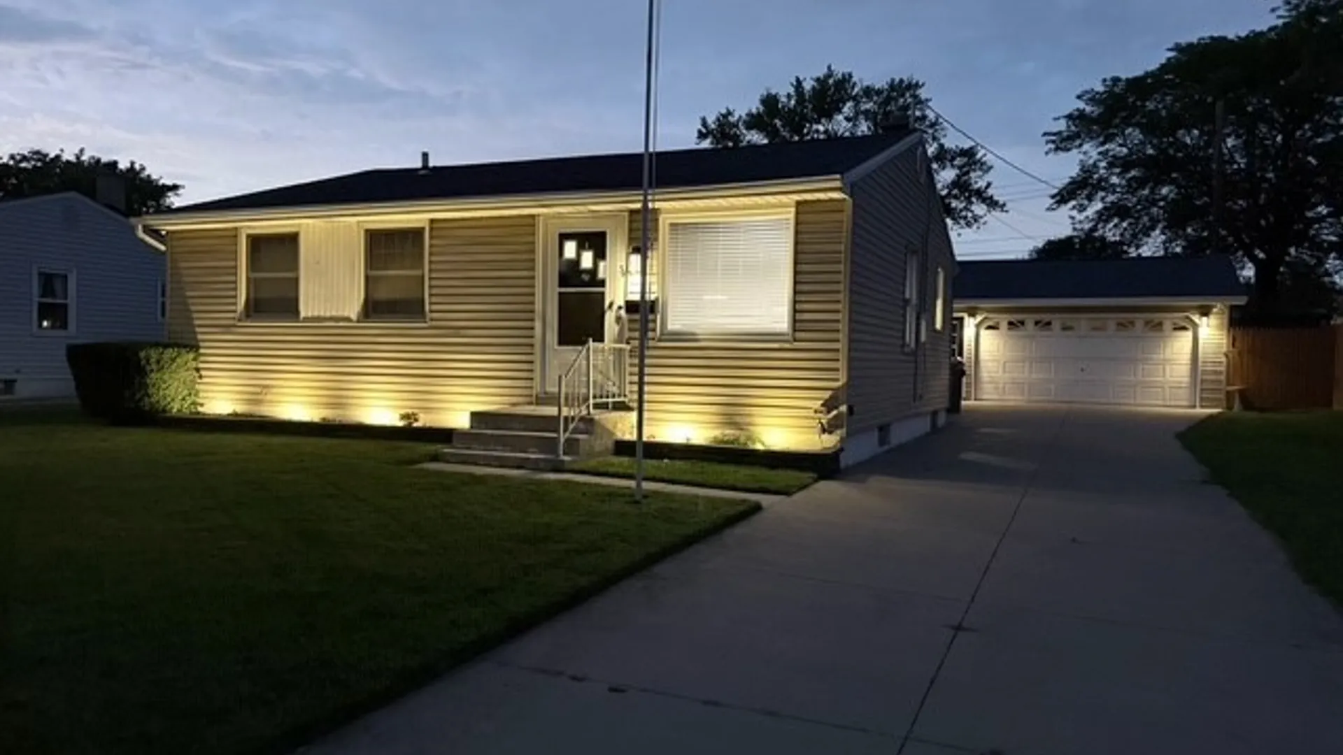 Property at 34 Yorktown Road, Cheektowaga, NY 14225 3