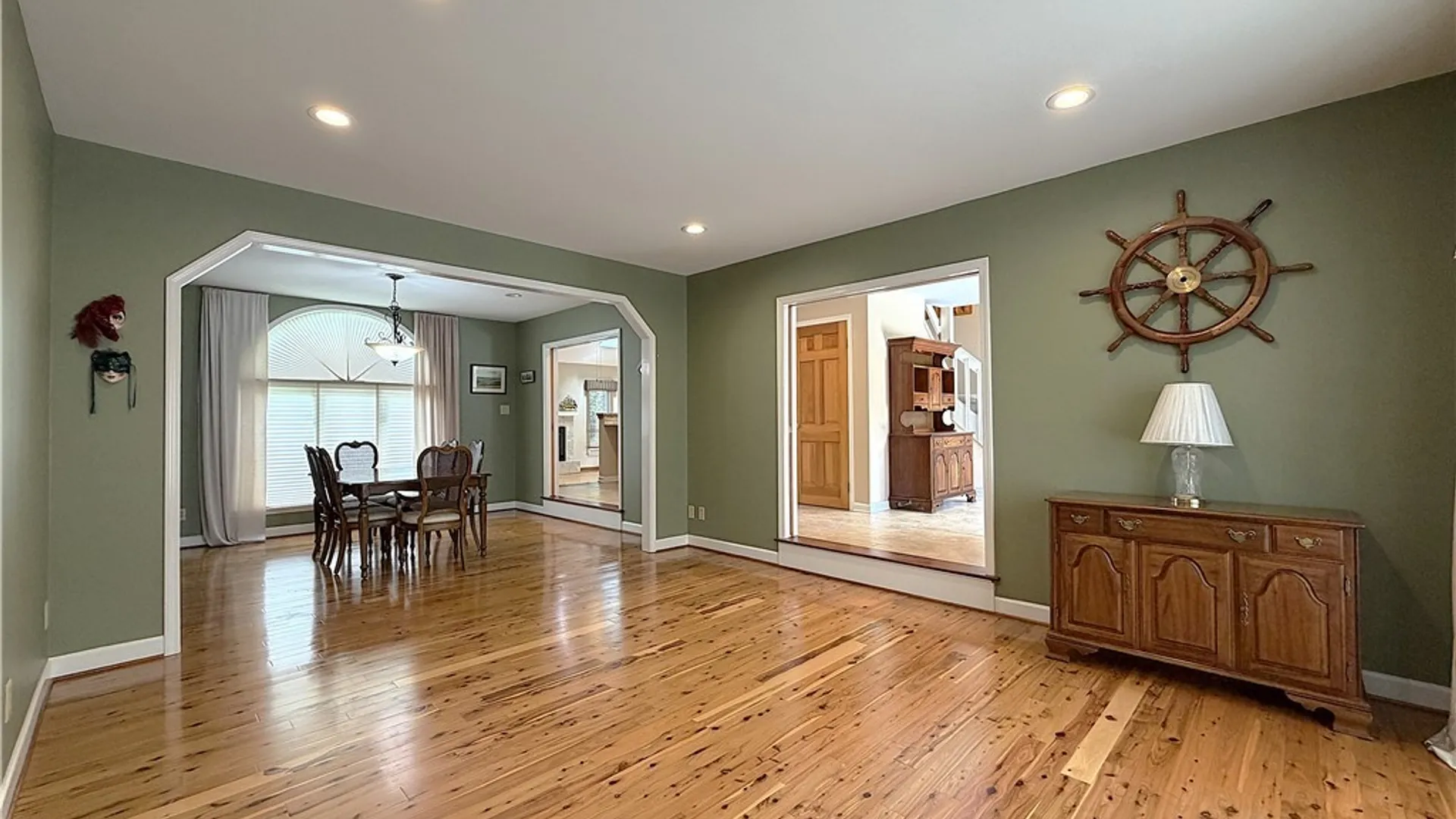 Property at 216 Quail Hollow Lane, Amherst, NY 14051 16