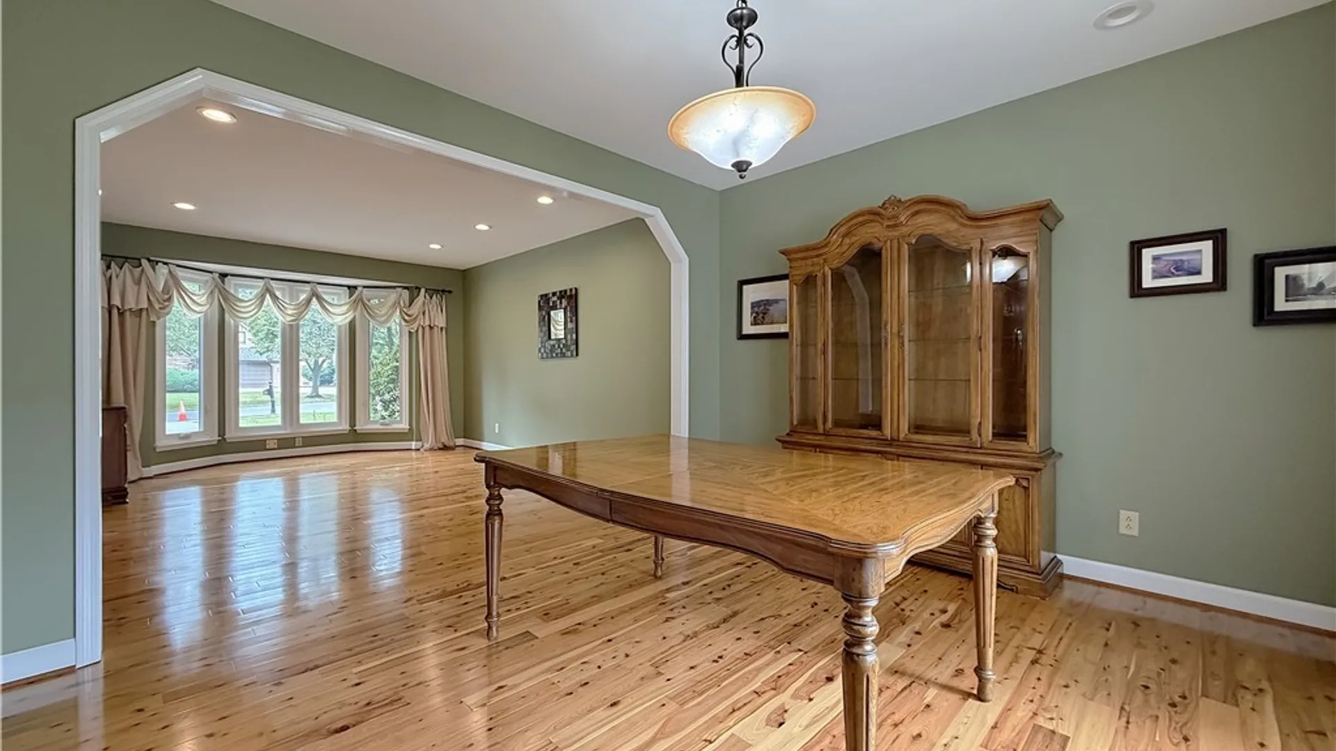 Property at 216 Quail Hollow Lane, Amherst, NY 14051 18