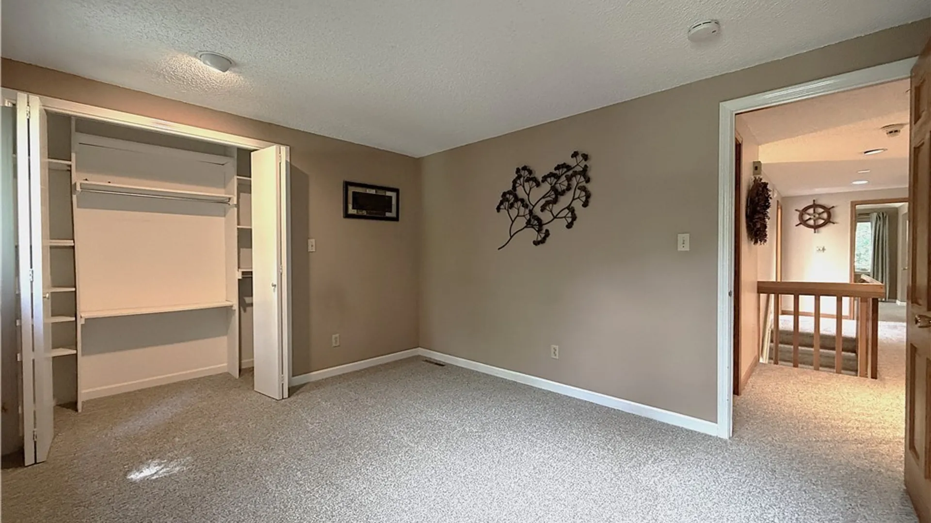 Property at 216 Quail Hollow Lane, Amherst, NY 14051 21