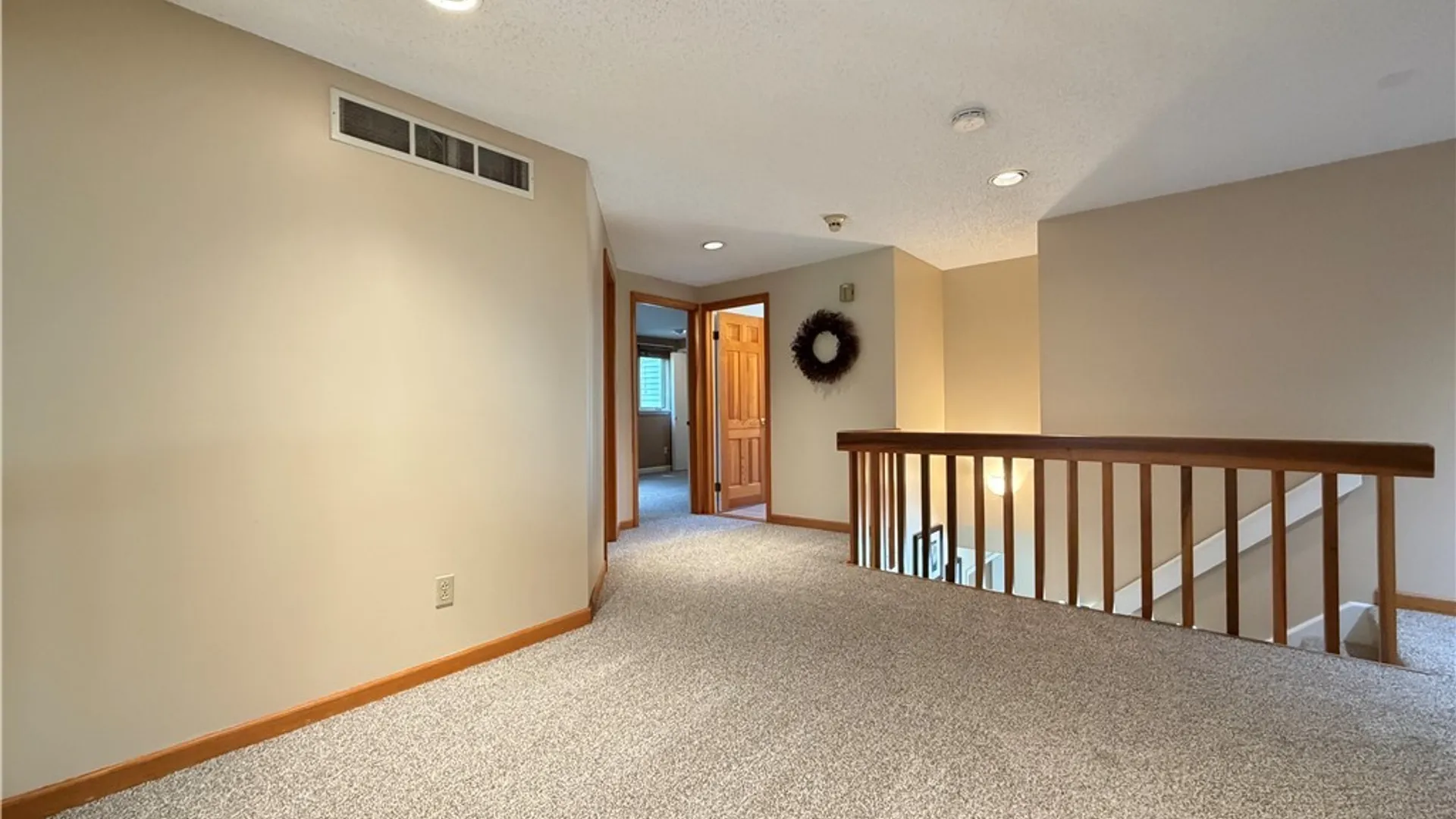Property at 216 Quail Hollow Lane, Amherst, NY 14051 28