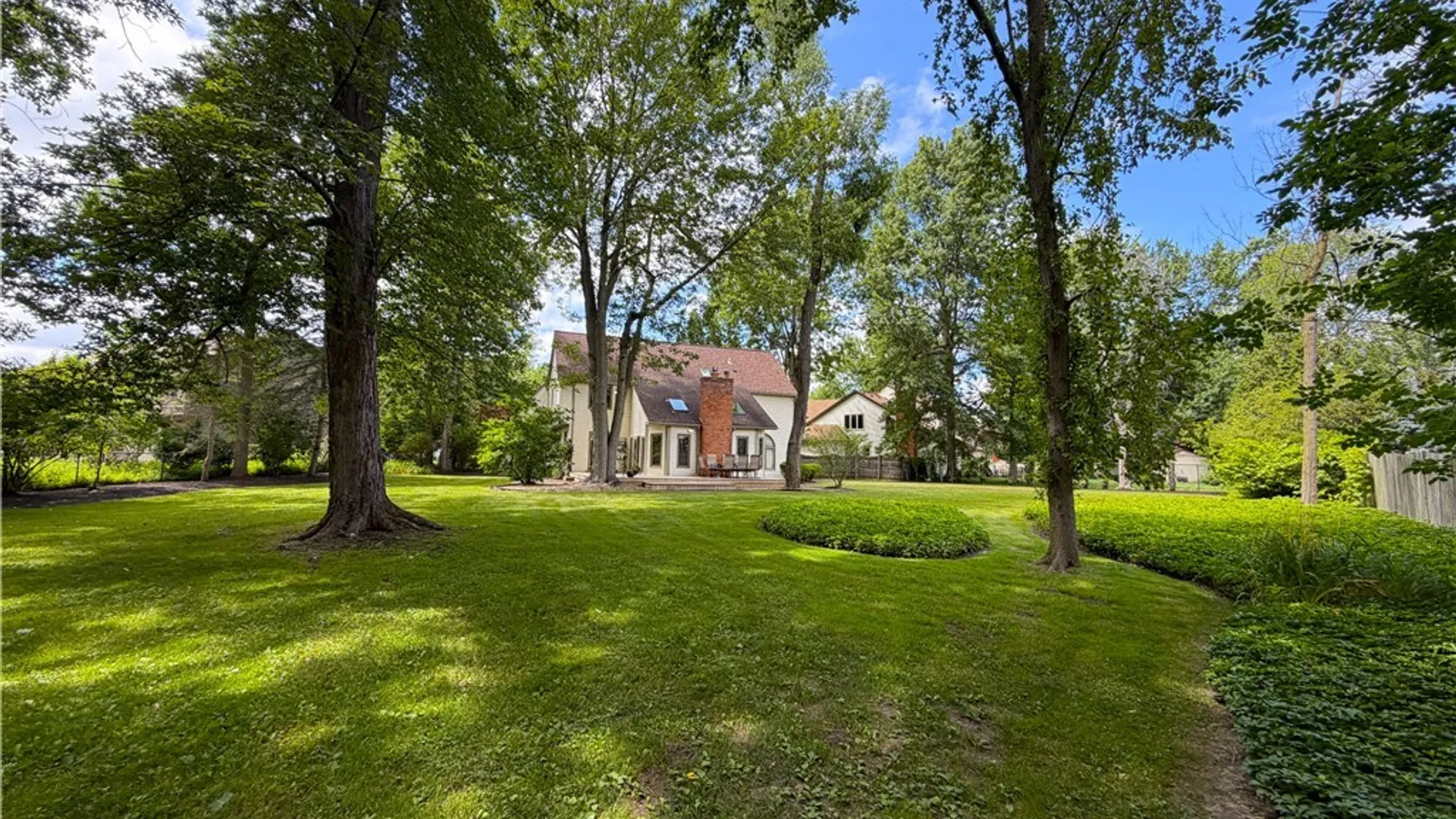 Property at 216 Quail Hollow Lane, Amherst, NY 14051 42