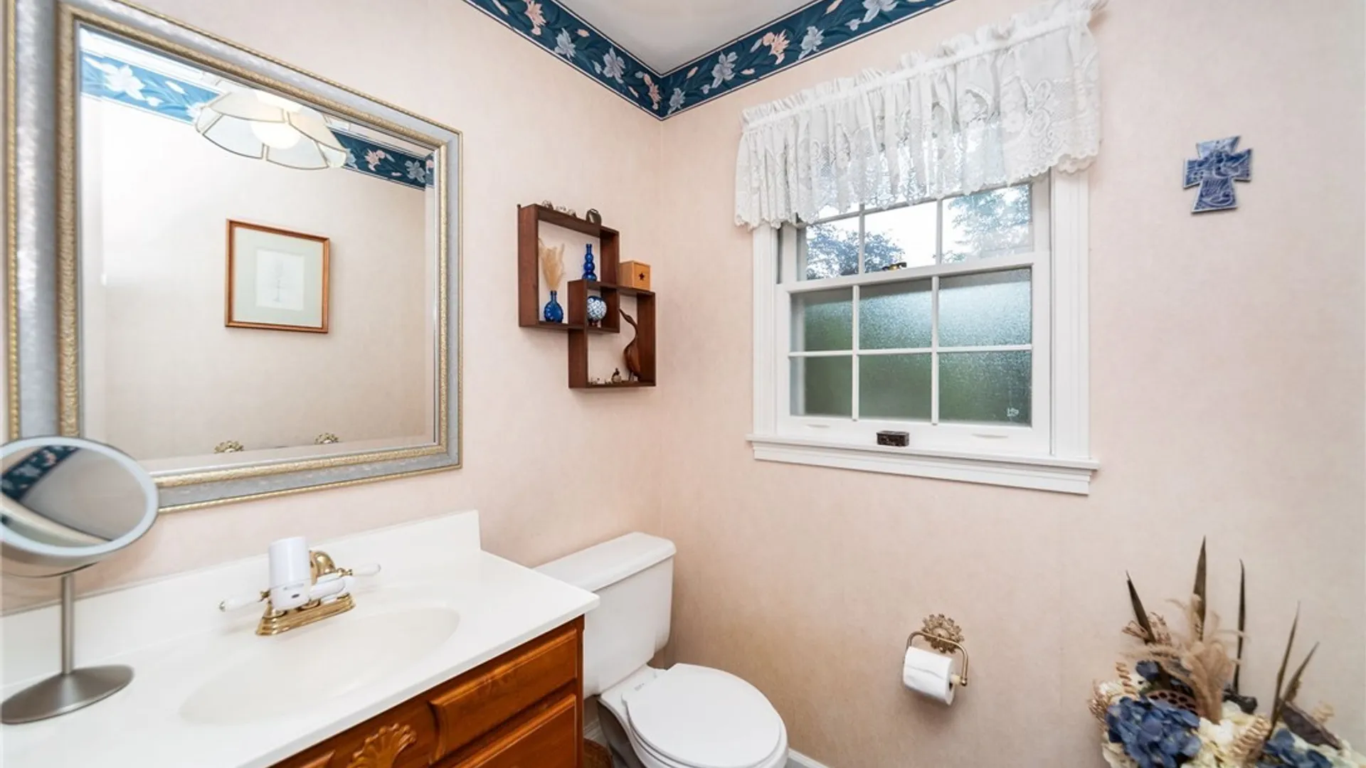 Property at 6 Woodcrest Drive, Batavia City, NY 14020 14