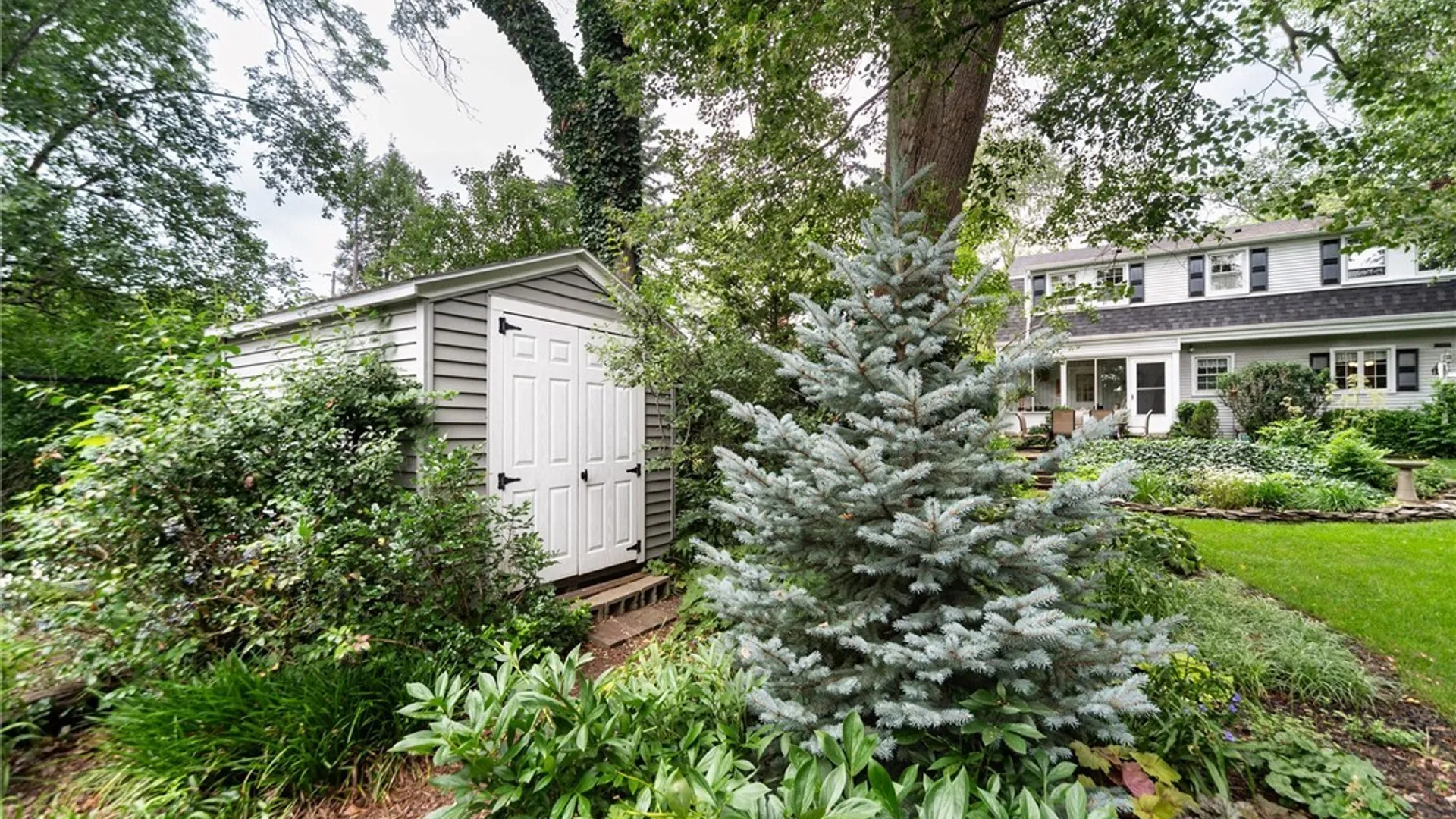 Property at 6 Woodcrest Drive, Batavia City, NY 14020 43