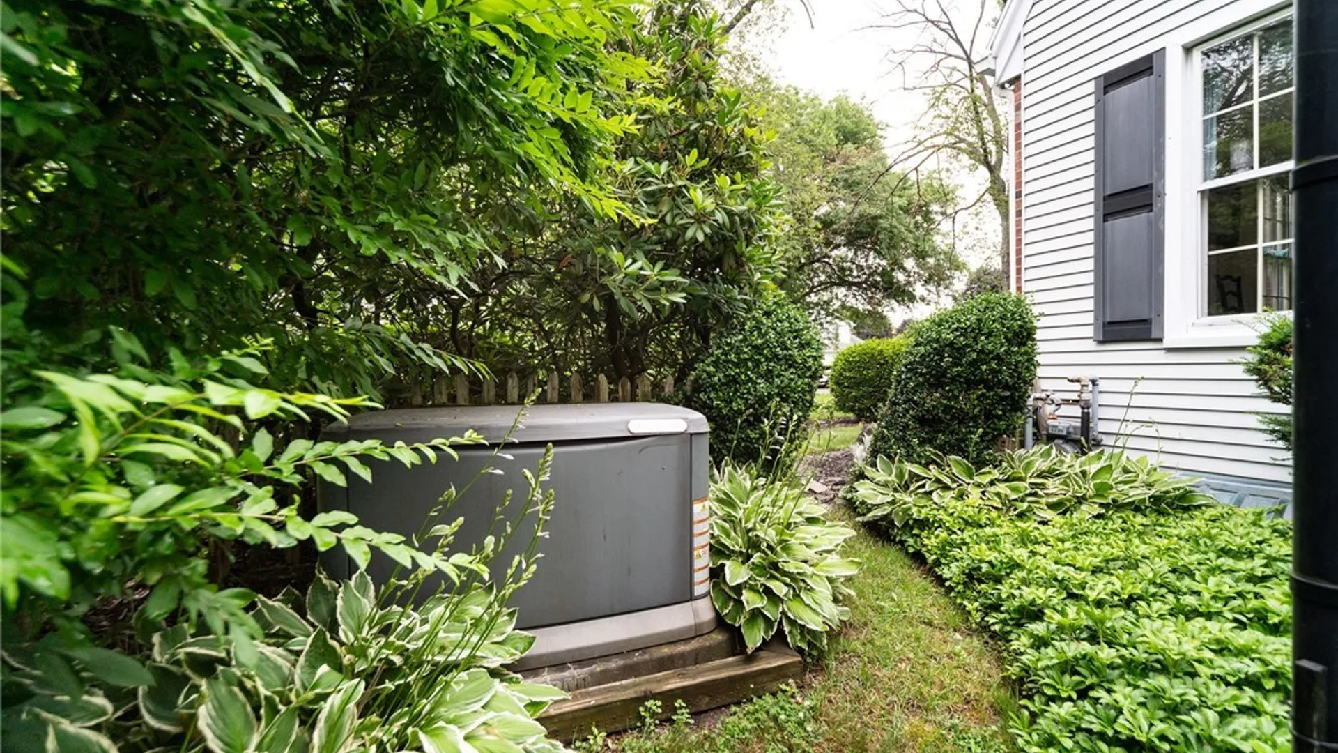 Property at 6 Woodcrest Drive, Batavia City, NY 14020 45