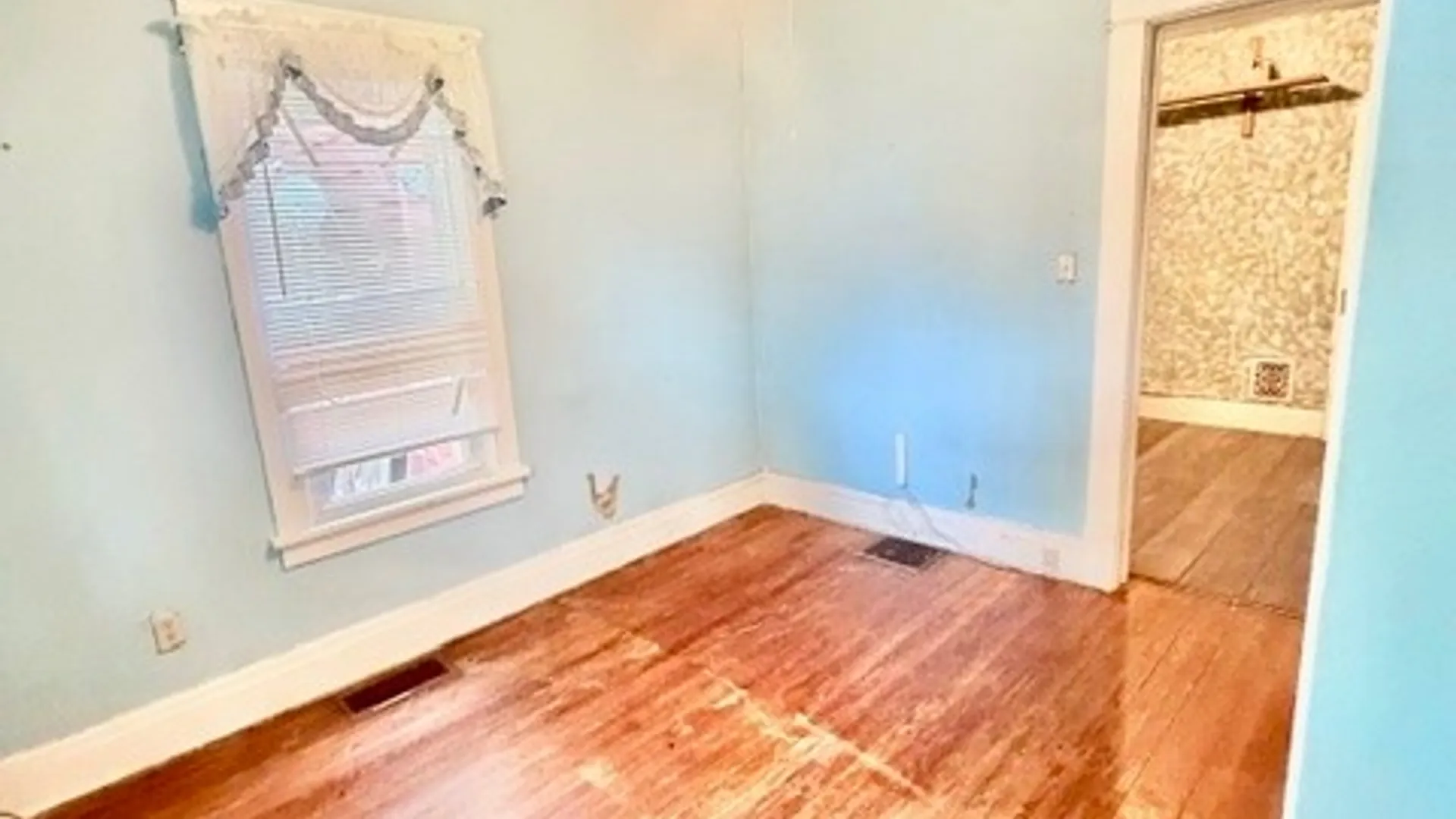 Property at 25 Dismonda Street, Buffalo, NY 14210 10