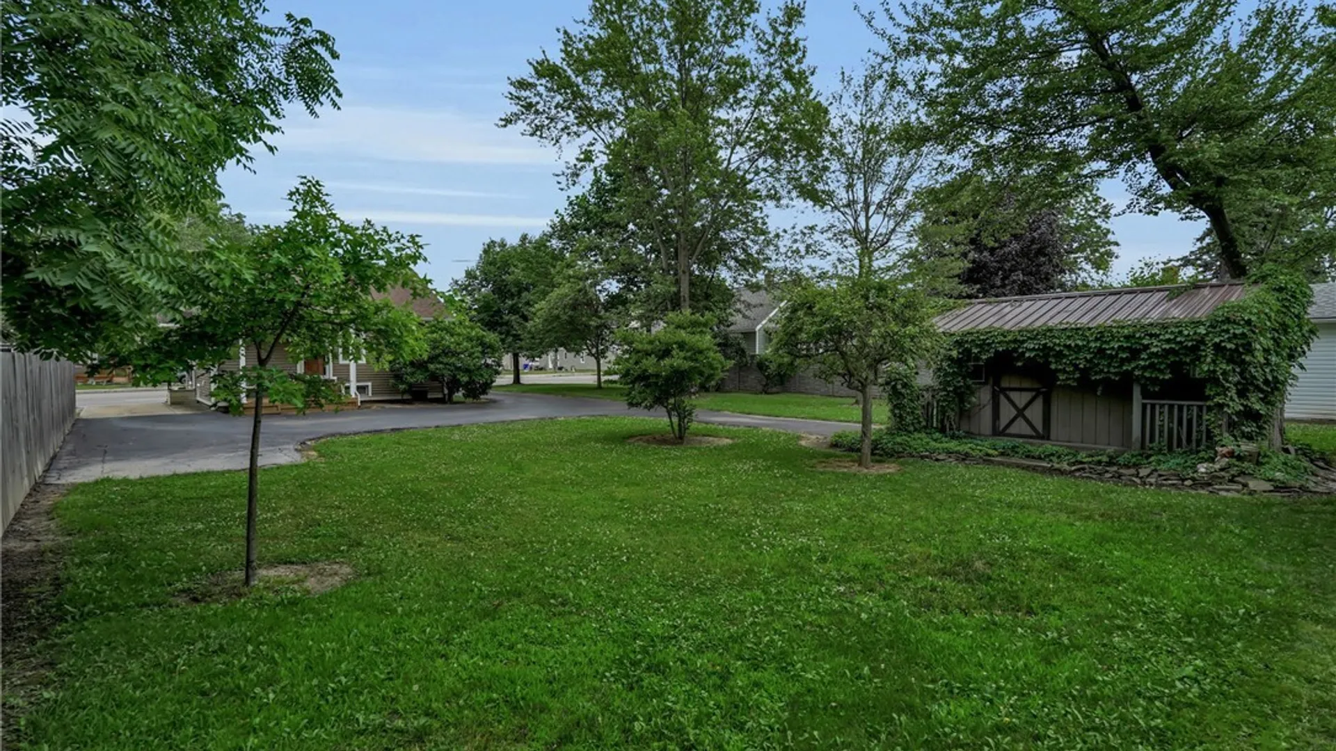 Property at 1904 Union Road, West Seneca, NY 14224 10