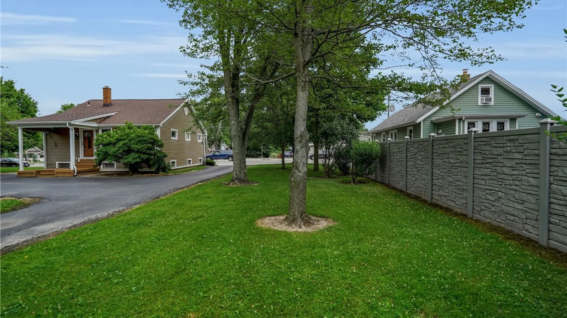 Property at 1904 Union Road, West Seneca, NY 14224 12