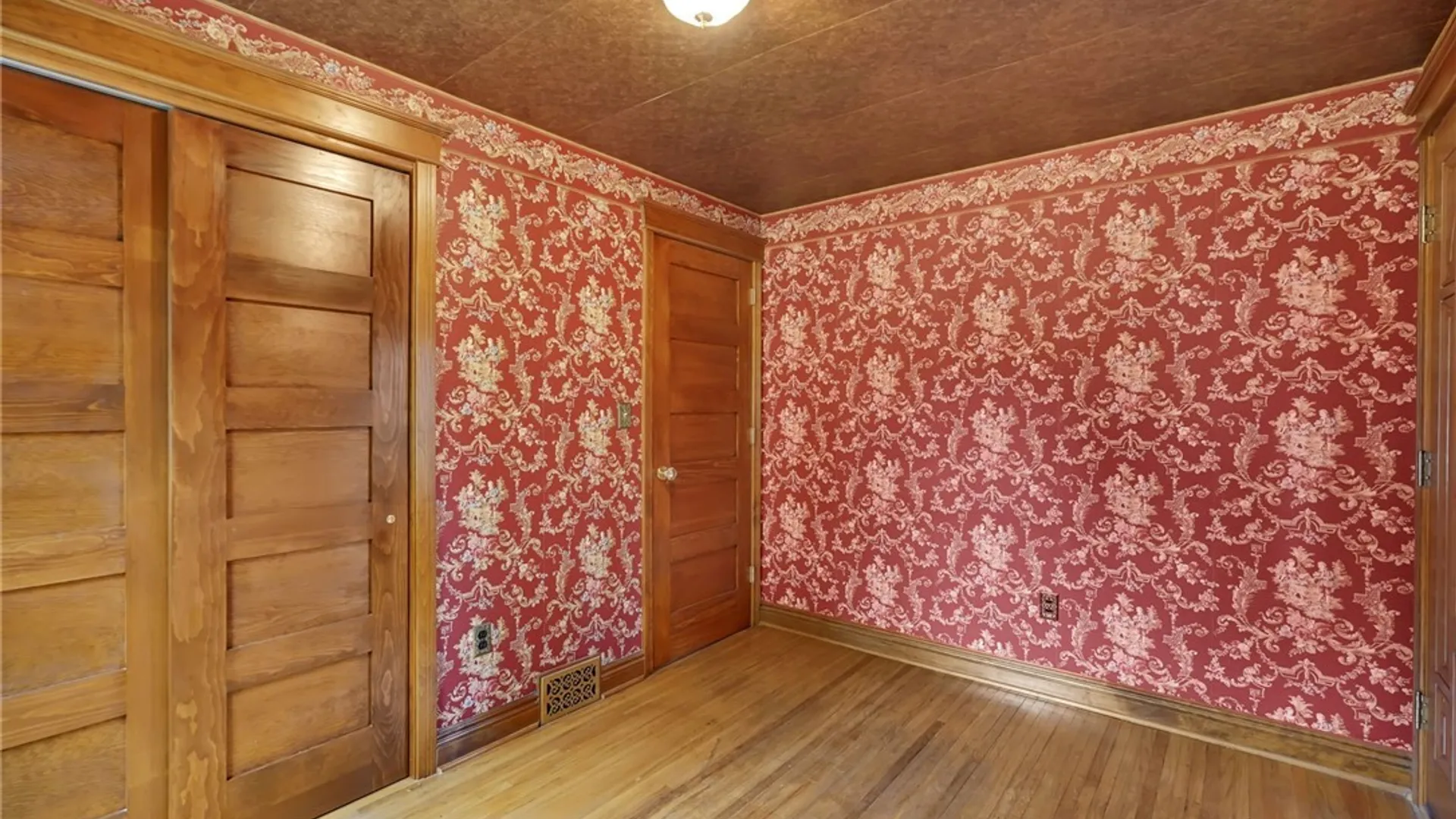 Property at 1904 Union Road, West Seneca, NY 14224 14