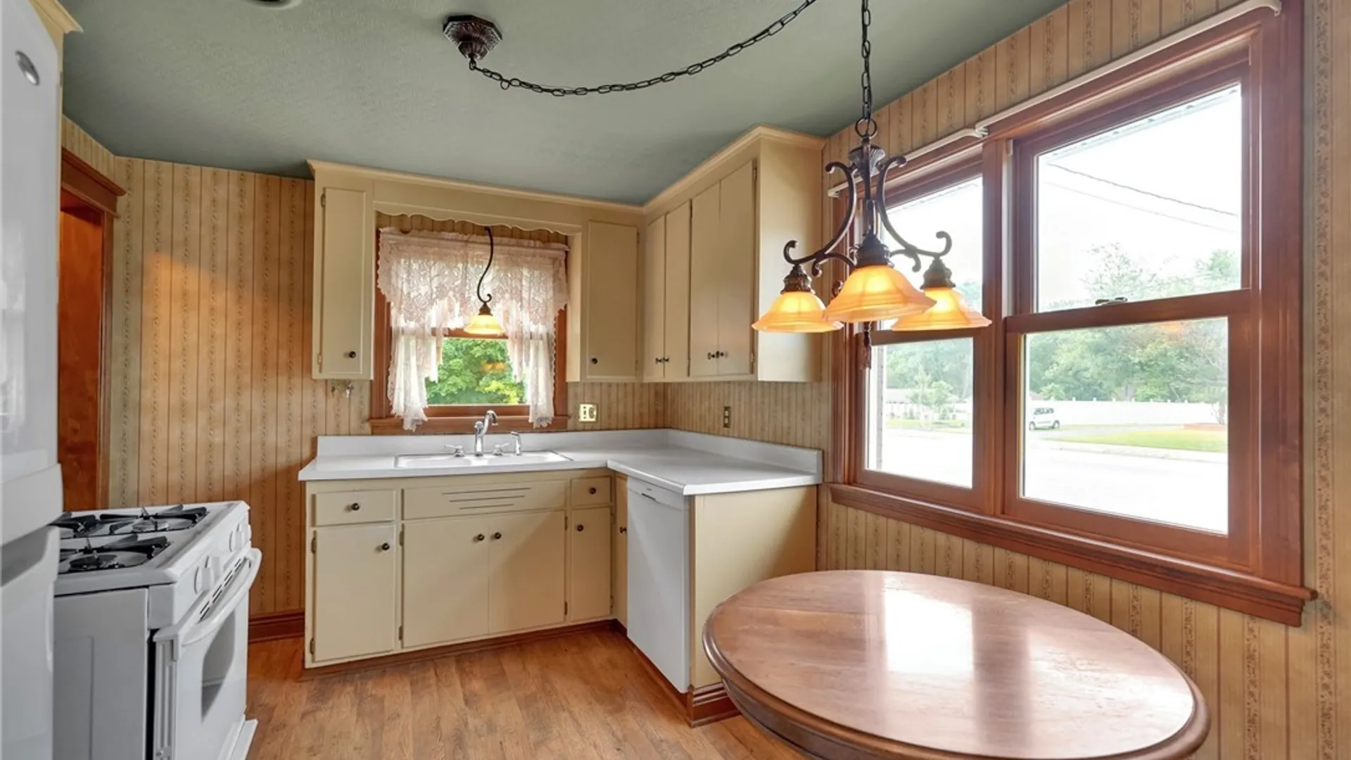 Property at 1904 Union Road, West Seneca, NY 14224 15
