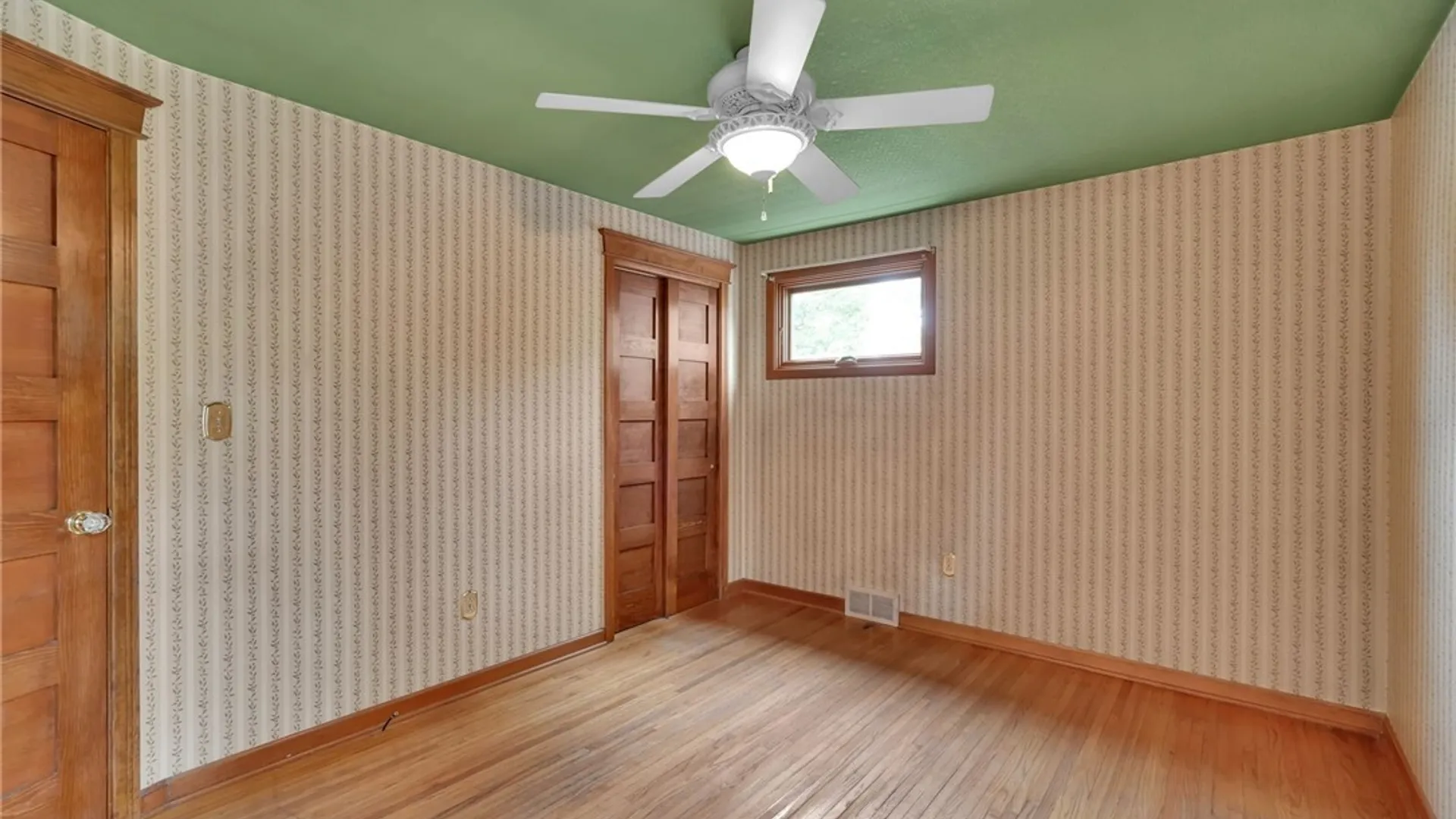 Property at 1904 Union Road, West Seneca, NY 14224 18